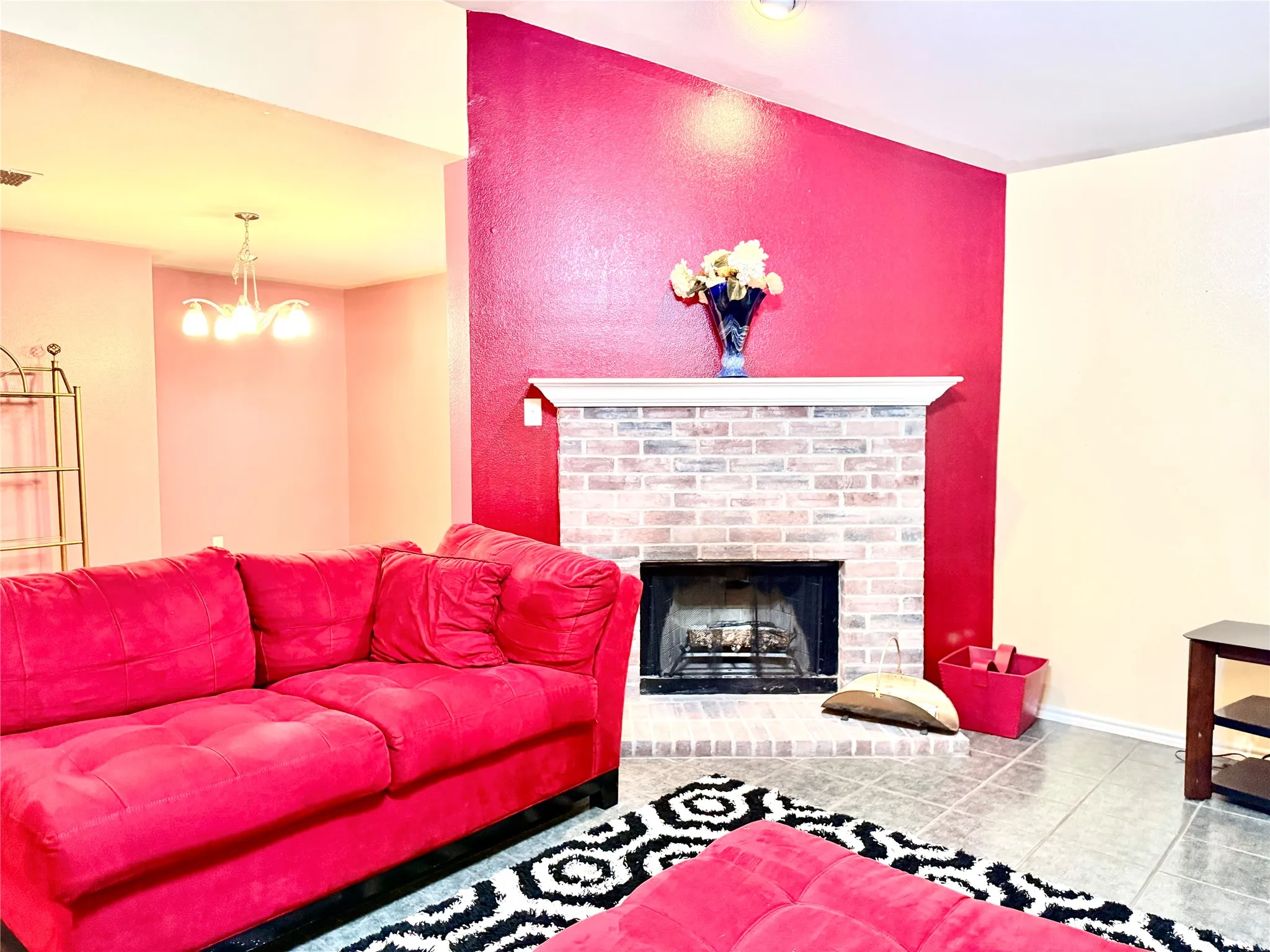 Single Family Residence For Sale in Dallas County , 193 Rolling Court, Lancaster, Texas 75146, 2 Bedroom, 2 Bathroom, 1 Garage spaces, 1,978 Sqft, built in 2005, mls#21367492, Real Estate Agent in Lancaster, Homes For Sale in Dallas county, Homes For Sale in Lancaster, Realtor in Lancaster Texas, Real Estate Brokerage Independent Realty Texas, Luminita Cordes Realtor