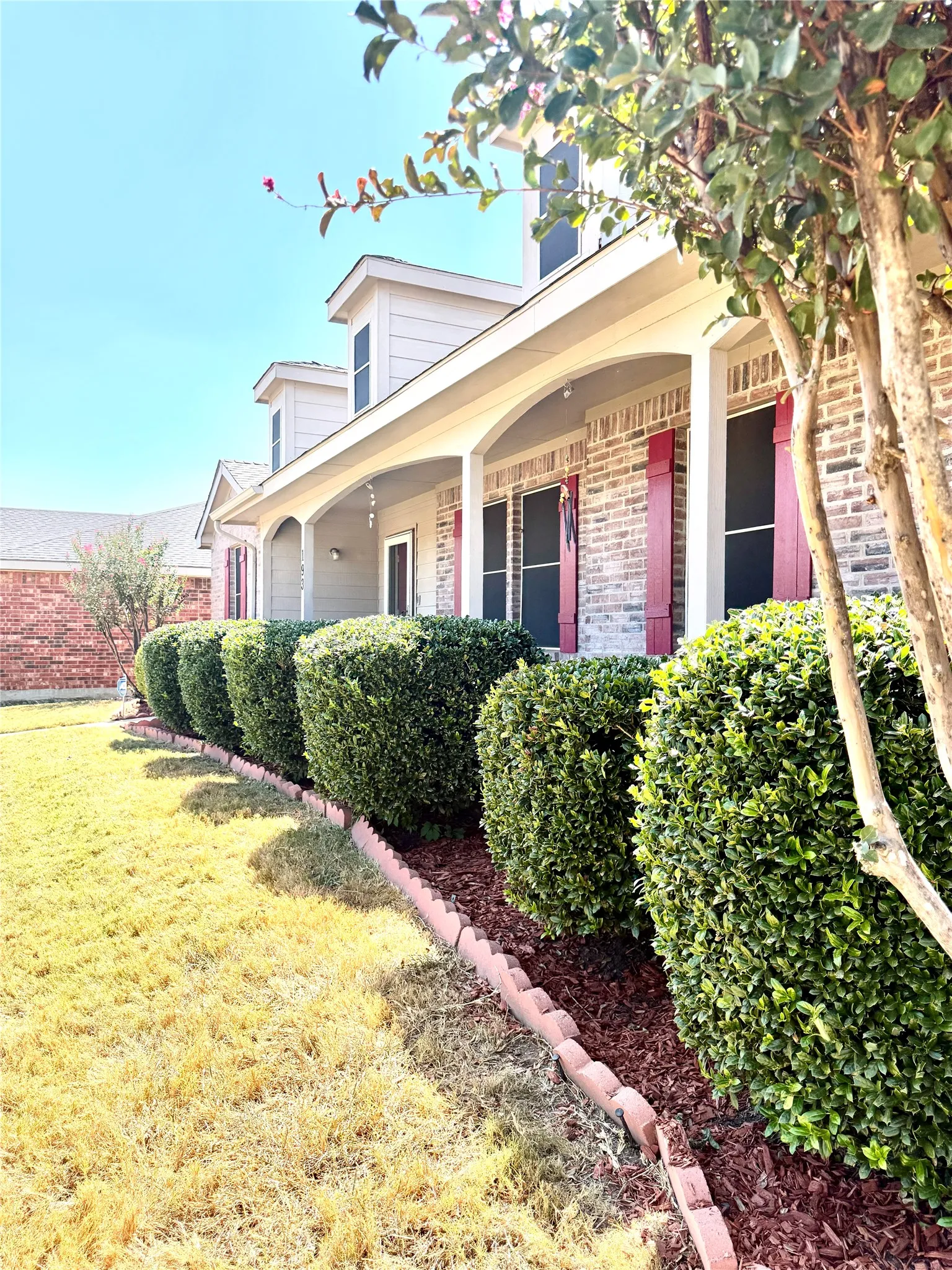 Single Family Residence For Sale in Dallas County , 193 Rolling Court, Lancaster, Texas 75146, 2 Bedroom, 2 Bathroom, 1 Garage spaces, 1,978 Sqft, built in 2005, mls#21367492, Real Estate Agent in Lancaster, Homes For Sale in Dallas county, Homes For Sale in Lancaster, Realtor in Lancaster Texas, Real Estate Brokerage Independent Realty Texas, Luminita Cordes Realtor