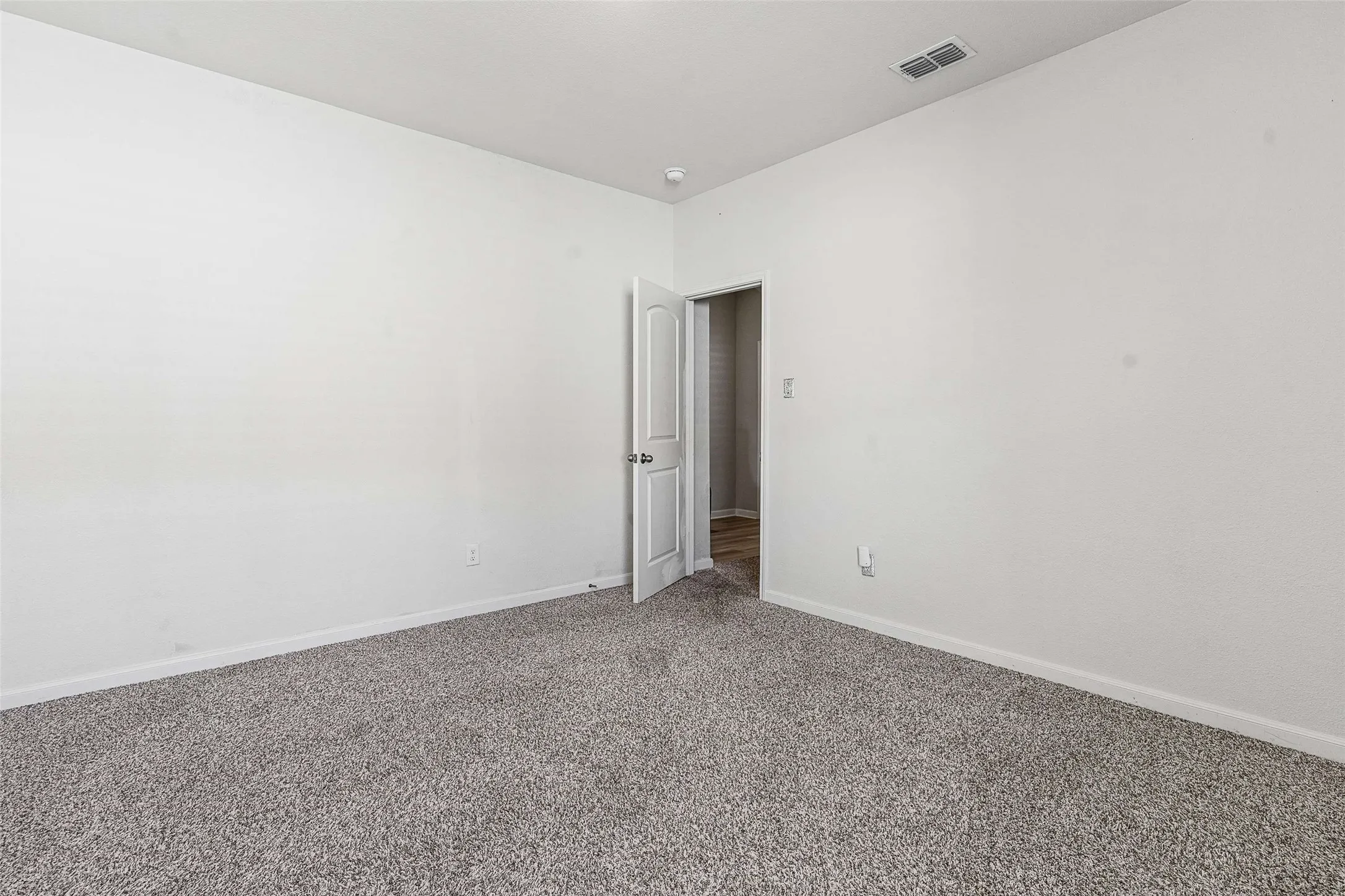 Single Family Residence For Sale in Collin County , 208 Emma Drive, Anna, Texas 75409, 3 Bedroom, 2 Bathroom, 2 Garage spaces, 1,647 Sqft, built in 2022, mls#21388928, Real Estate Agent in Anna, Homes For Sale in Collin county, Homes For Sale in Anna, Realtor in Anna Texas, Real Estate Brokerage Independent Realty Texas, Luminita Cordes Realtor