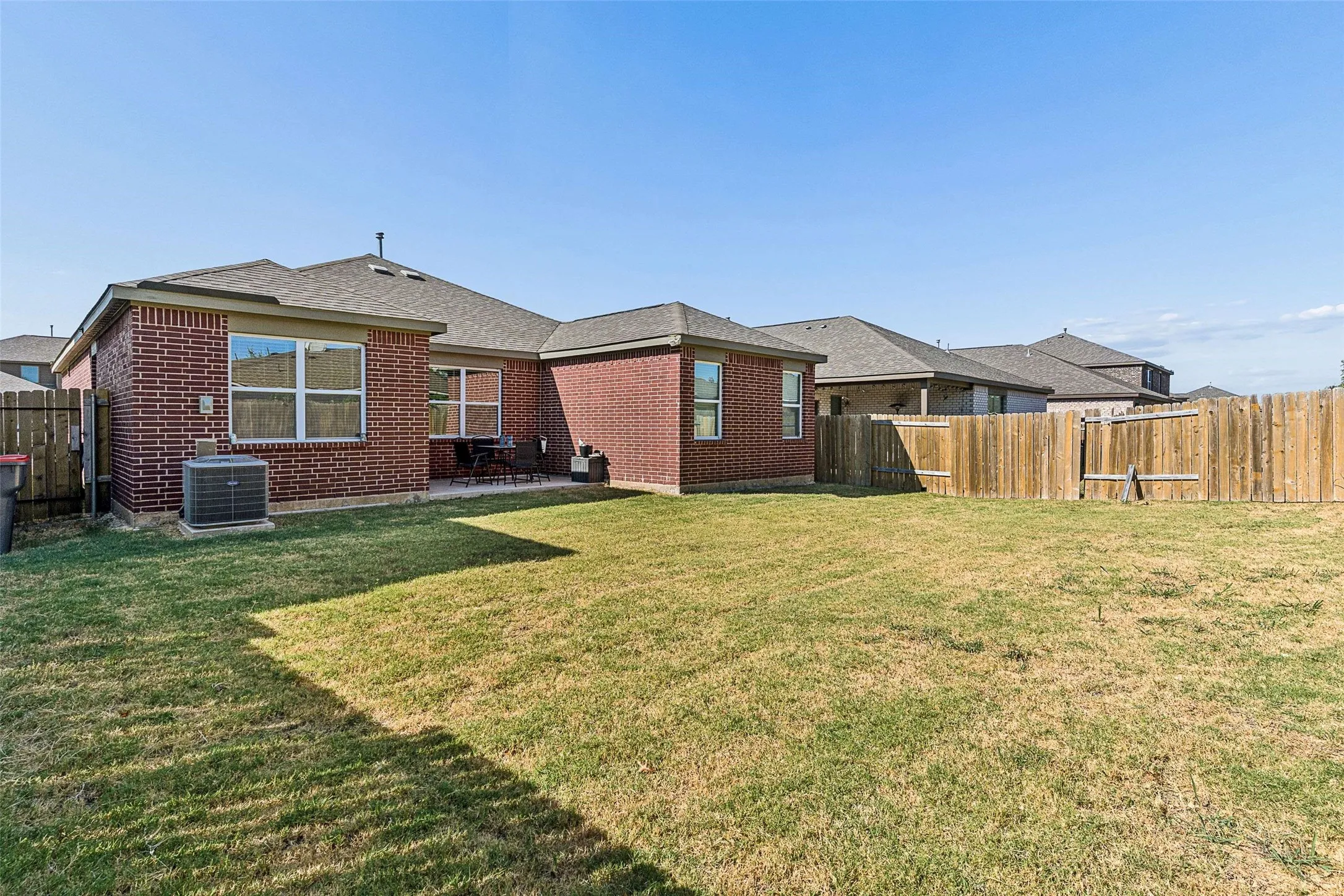 Single Family Residence For Sale in Collin County , 208 Emma Drive, Anna, Texas 75409, 3 Bedroom, 2 Bathroom, 2 Garage spaces, 1,647 Sqft, built in 2022, mls#21388928, Real Estate Agent in Anna, Homes For Sale in Collin county, Homes For Sale in Anna, Realtor in Anna Texas, Real Estate Brokerage Independent Realty Texas, Luminita Cordes Realtor