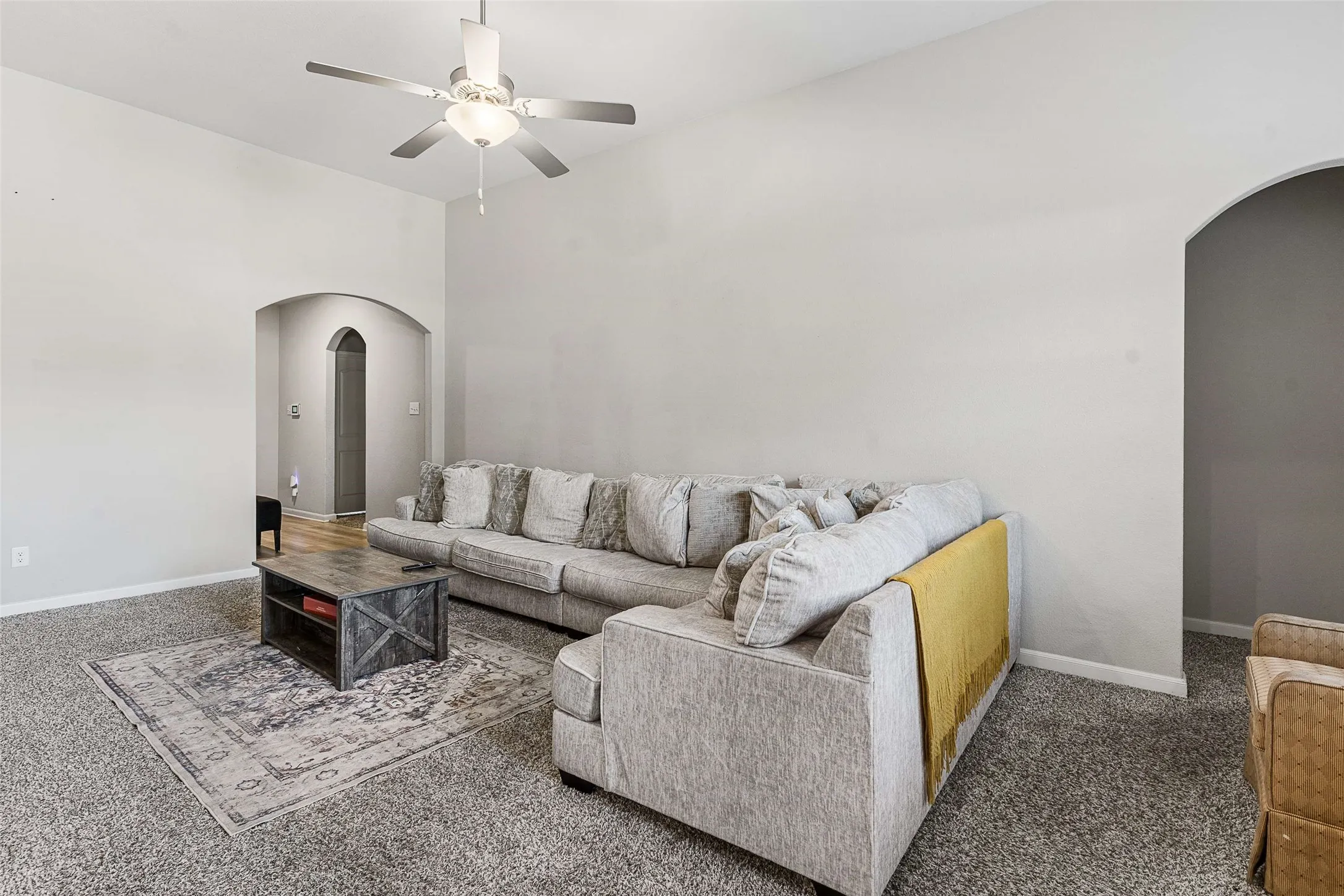 Single Family Residence For Sale in Collin County , 208 Emma Drive, Anna, Texas 75409, 3 Bedroom, 2 Bathroom, 2 Garage spaces, 1,647 Sqft, built in 2022, mls#21388928, Real Estate Agent in Anna, Homes For Sale in Collin county, Homes For Sale in Anna, Realtor in Anna Texas, Real Estate Brokerage Independent Realty Texas, Luminita Cordes Realtor