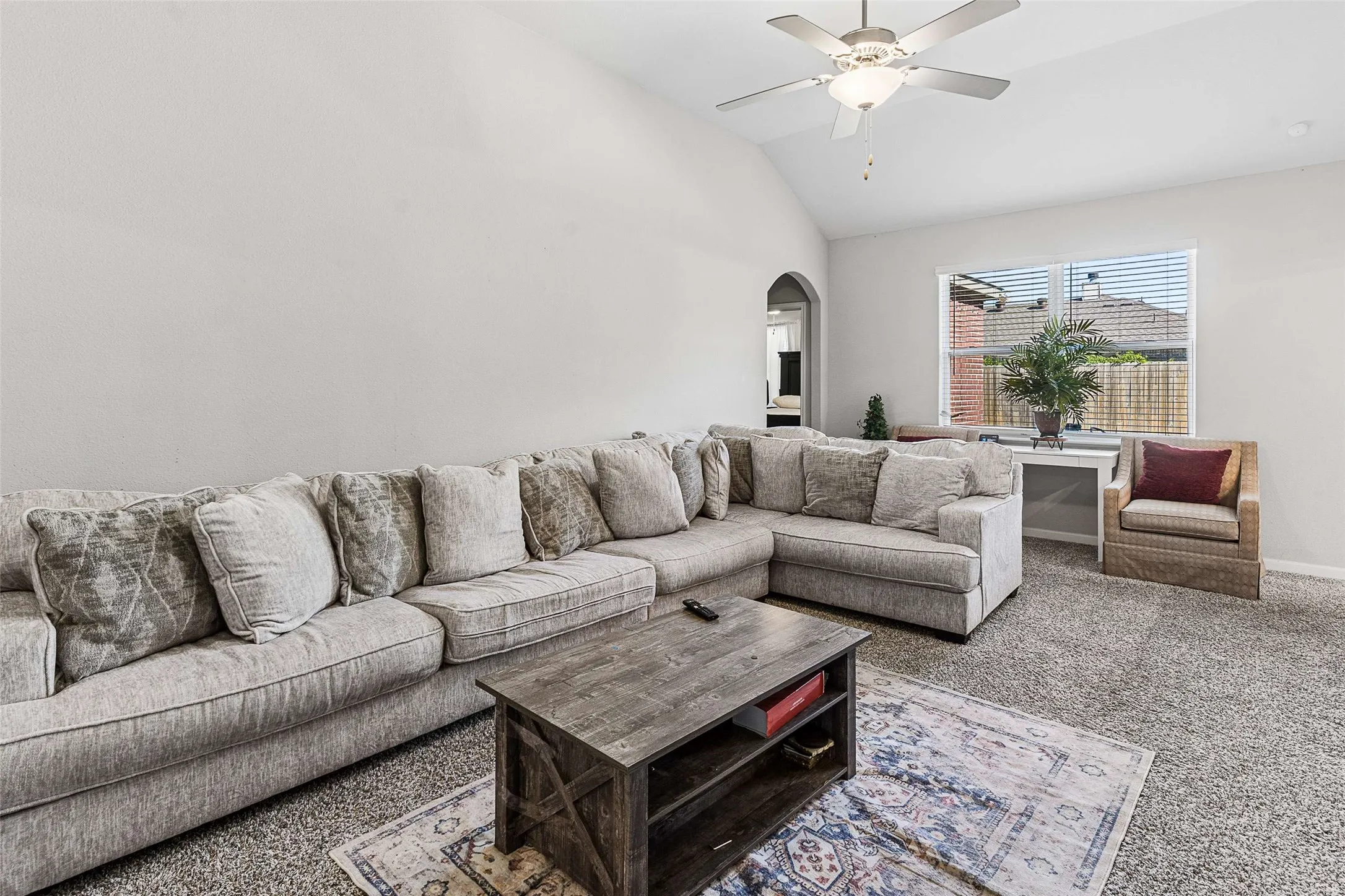 Single Family Residence For Sale in Collin County , 208 Emma Drive, Anna, Texas 75409, 3 Bedroom, 2 Bathroom, 2 Garage spaces, 1,647 Sqft, built in 2022, mls#21388928, Real Estate Agent in Anna, Homes For Sale in Collin county, Homes For Sale in Anna, Realtor in Anna Texas, Real Estate Brokerage Independent Realty Texas, Luminita Cordes Realtor