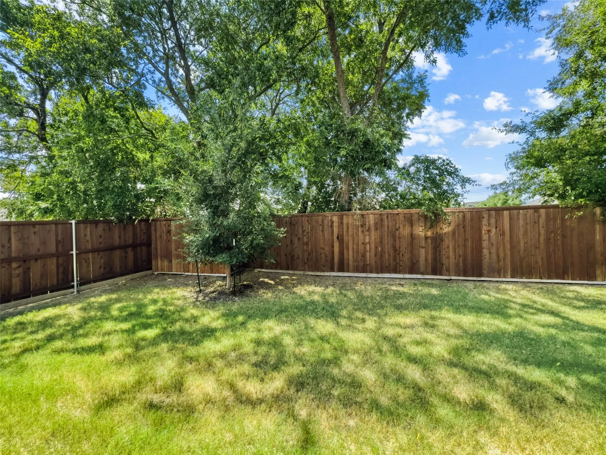 Single Family Residence For Sale in Denton County , 1520 Claireborne Court, Little Elm, Texas 75068, 4 Bedroom, 2 Bathroom, 2 Garage spaces, 1,870 Sqft, built in 2023, mls#21387702, Real Estate Agent in Little Elm, Homes For Sale in Denton county, Homes For Sale in Little Elm, Realtor in Little Elm Texas, Real Estate Brokerage Independent Realty Texas, Luminita Cordes Realtor