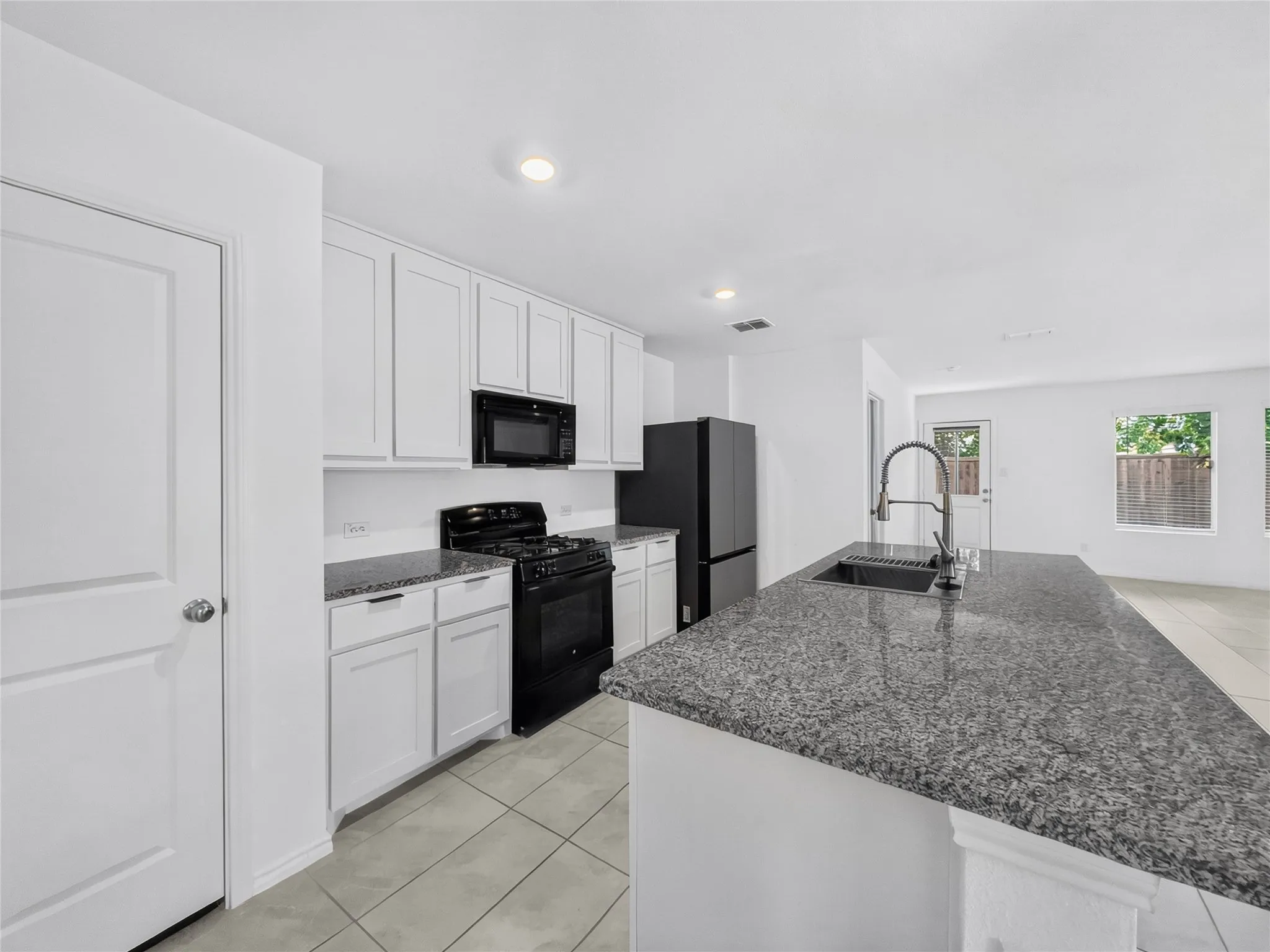 Single Family Residence For Sale in Denton County , 1520 Claireborne Court, Little Elm, Texas 75068, 4 Bedroom, 2 Bathroom, 2 Garage spaces, 1,870 Sqft, built in 2023, mls#21387702, Real Estate Agent in Little Elm, Homes For Sale in Denton county, Homes For Sale in Little Elm, Realtor in Little Elm Texas, Real Estate Brokerage Independent Realty Texas, Luminita Cordes Realtor