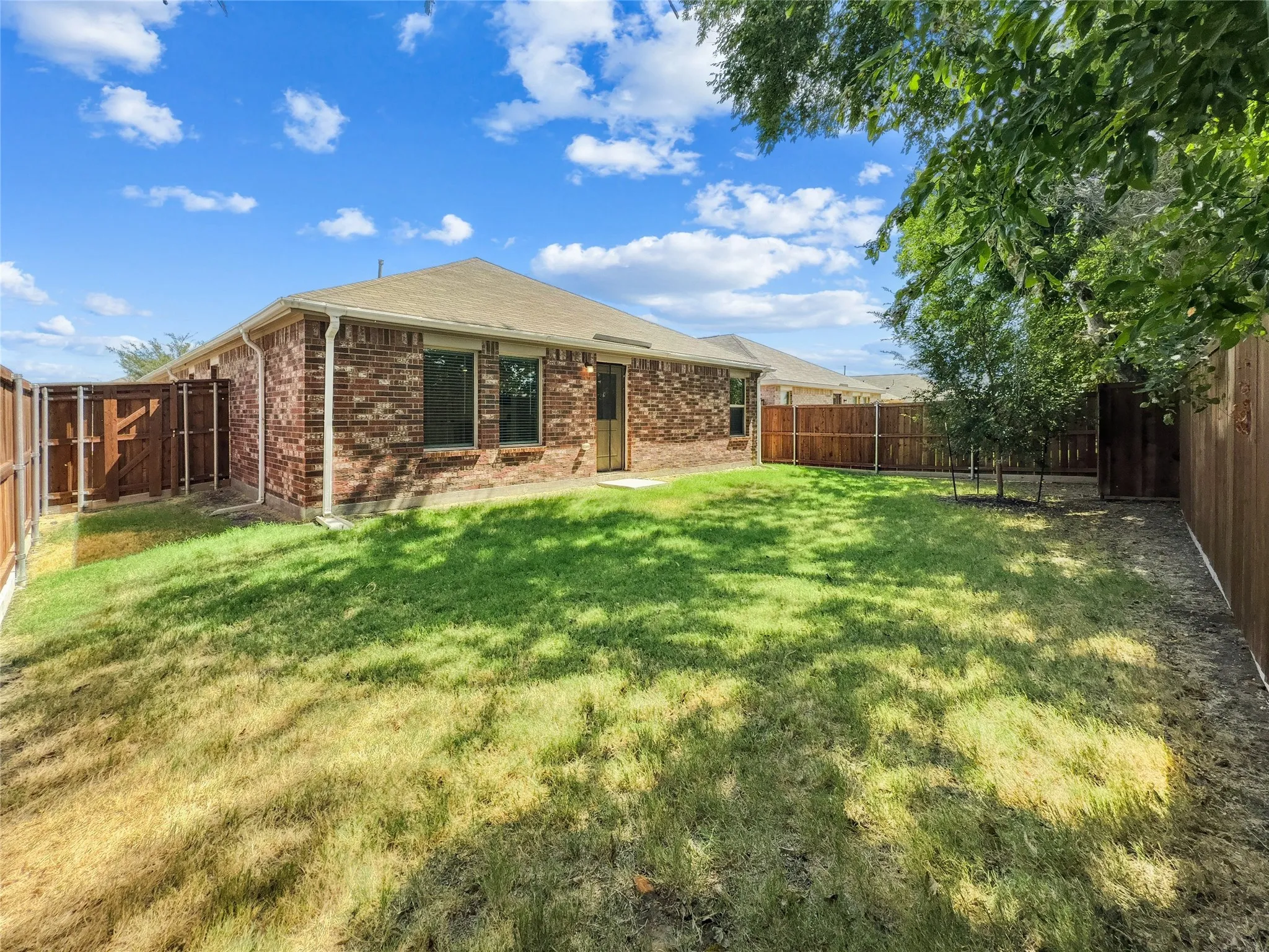 Single Family Residence For Sale in Denton County , 1520 Claireborne Court, Little Elm, Texas 75068, 4 Bedroom, 2 Bathroom, 2 Garage spaces, 1,870 Sqft, built in 2023, mls#21387702, Real Estate Agent in Little Elm, Homes For Sale in Denton county, Homes For Sale in Little Elm, Realtor in Little Elm Texas, Real Estate Brokerage Independent Realty Texas, Luminita Cordes Realtor