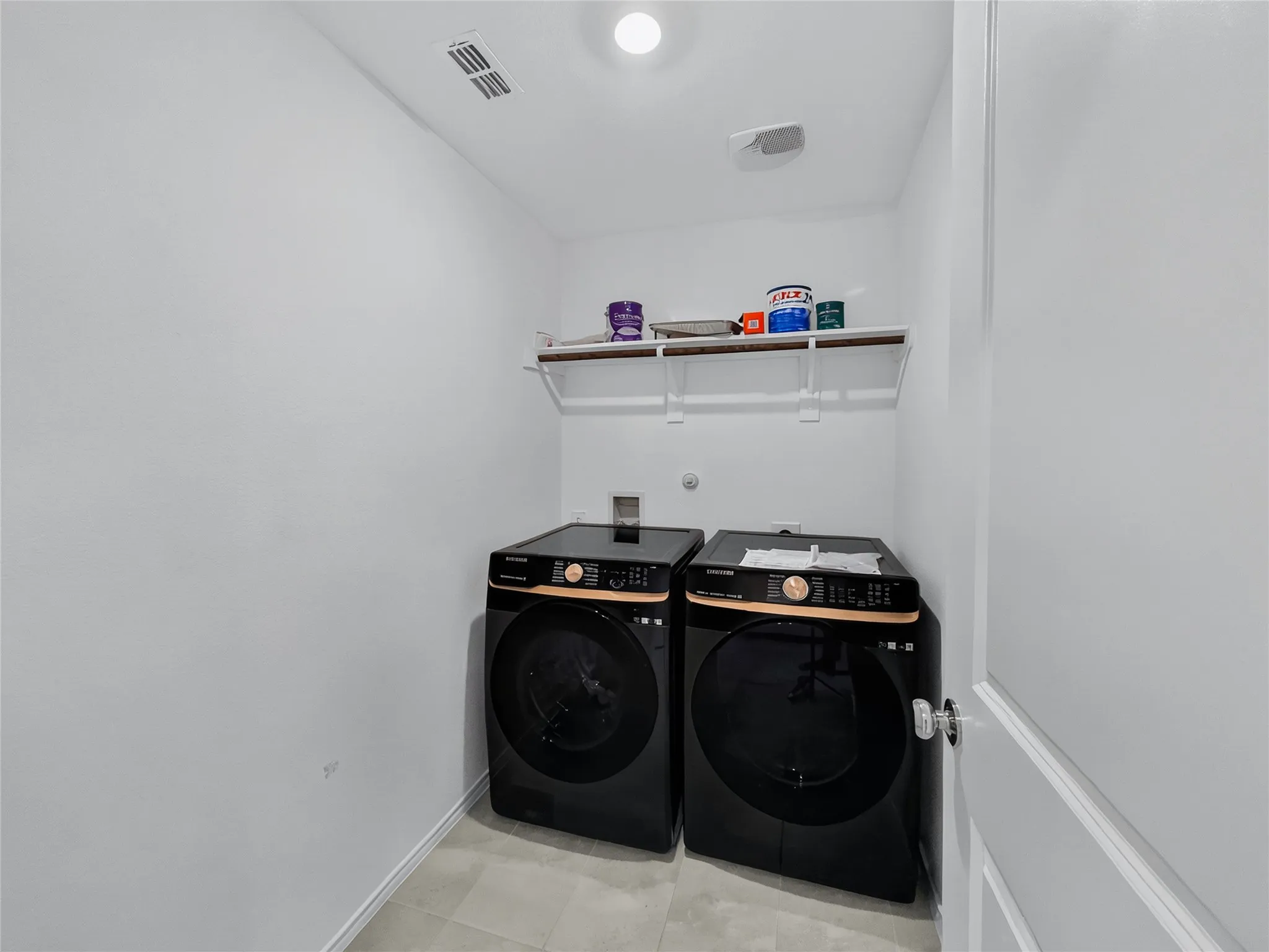 Single Family Residence For Sale in Denton County , 1520 Claireborne Court, Little Elm, Texas 75068, 4 Bedroom, 2 Bathroom, 2 Garage spaces, 1,870 Sqft, built in 2023, mls#21387702, Real Estate Agent in Little Elm, Homes For Sale in Denton county, Homes For Sale in Little Elm, Realtor in Little Elm Texas, Real Estate Brokerage Independent Realty Texas, Luminita Cordes Realtor