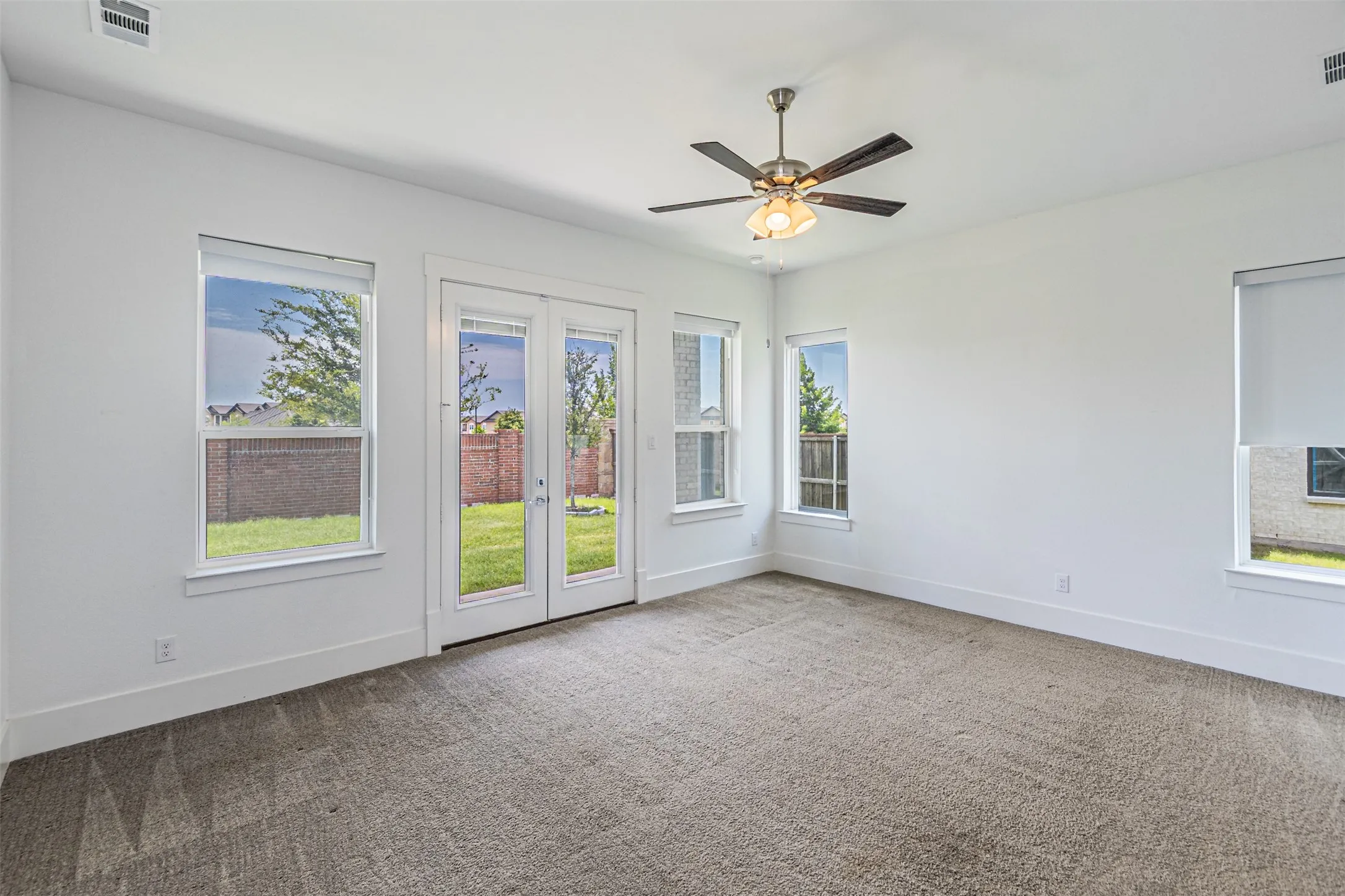 Single Family Residence For Rent in Denton County , 4878 Limousine Lane, Frisco, Texas 75034, 6 Bedroom, 5 Bathroom, 2 Garage spaces, 4,267 Sqft, built in 2023, mls#21387975, Real Estate Agent in Frisco, Homes For Rent in Denton county, Homes For Rent in Frisco, Realtor in Frisco Texas, Real Estate Brokerage Independent Realty Texas, Luminita Cordes Realtor