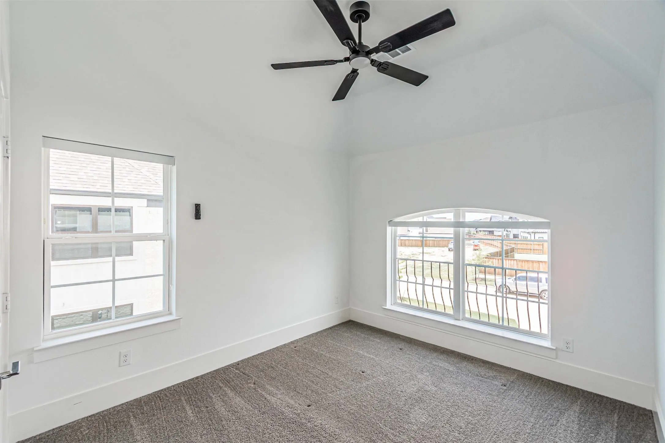 Single Family Residence For Rent in Denton County , 4878 Limousine Lane, Frisco, Texas 75034, 6 Bedroom, 5 Bathroom, 2 Garage spaces, 4,267 Sqft, built in 2023, mls#21387975, Real Estate Agent in Frisco, Homes For Rent in Denton county, Homes For Rent in Frisco, Realtor in Frisco Texas, Real Estate Brokerage Independent Realty Texas, Luminita Cordes Realtor