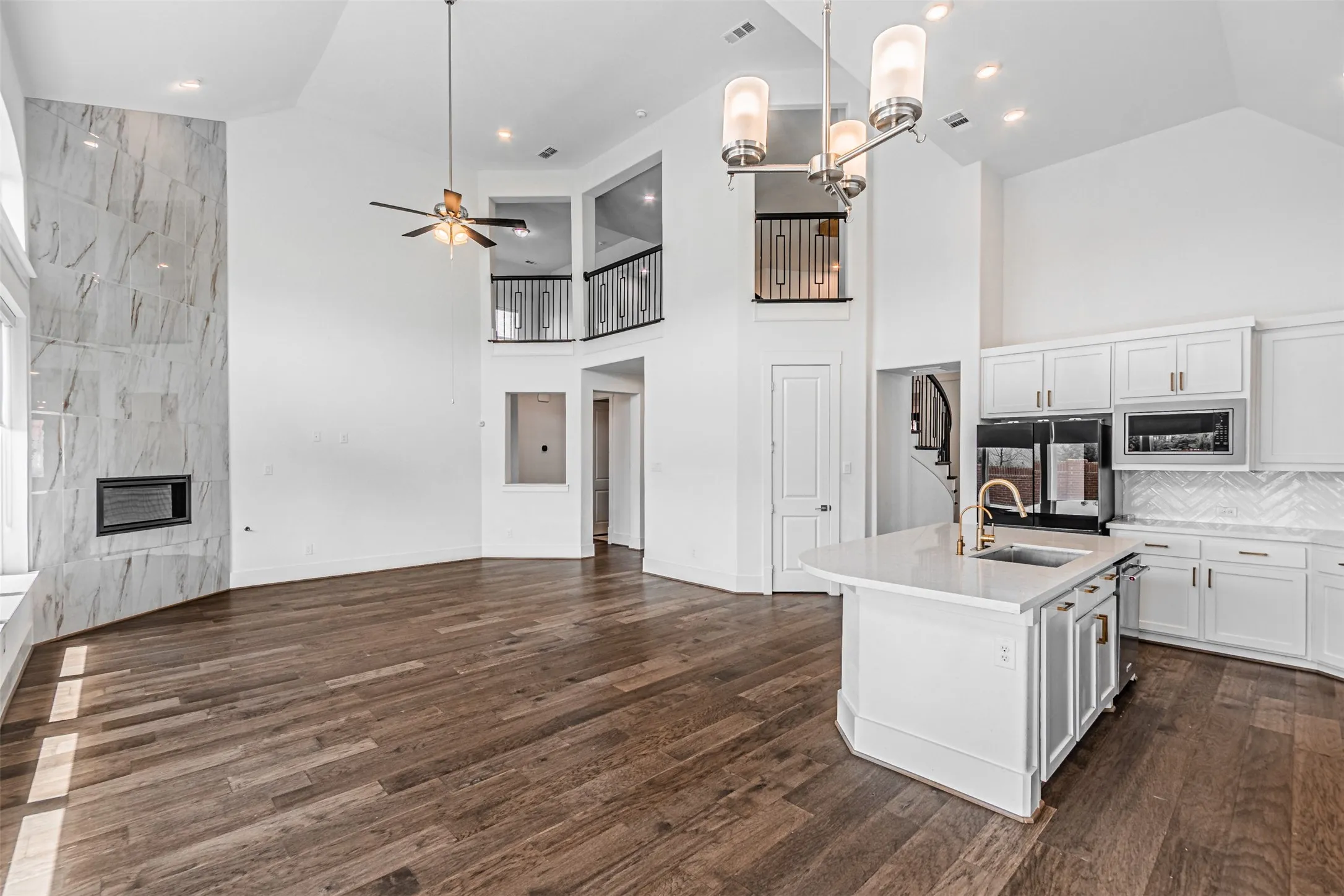 Single Family Residence For Rent in Denton County , 4878 Limousine Lane, Frisco, Texas 75034, 6 Bedroom, 5 Bathroom, 2 Garage spaces, 4,267 Sqft, built in 2023, mls#21387975, Real Estate Agent in Frisco, Homes For Rent in Denton county, Homes For Rent in Frisco, Realtor in Frisco Texas, Real Estate Brokerage Independent Realty Texas, Luminita Cordes Realtor
