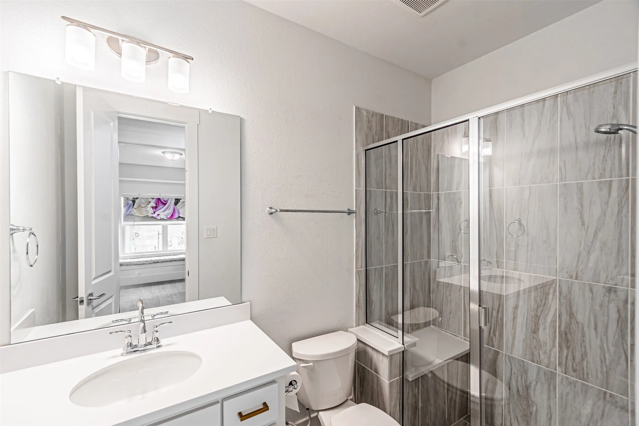 Single Family Residence For Rent in Denton County , 4878 Limousine Lane, Frisco, Texas 75034, 6 Bedroom, 5 Bathroom, 2 Garage spaces, 4,267 Sqft, built in 2023, mls#21387975, Real Estate Agent in Frisco, Homes For Rent in Denton county, Homes For Rent in Frisco, Realtor in Frisco Texas, Real Estate Brokerage Independent Realty Texas, Luminita Cordes Realtor
