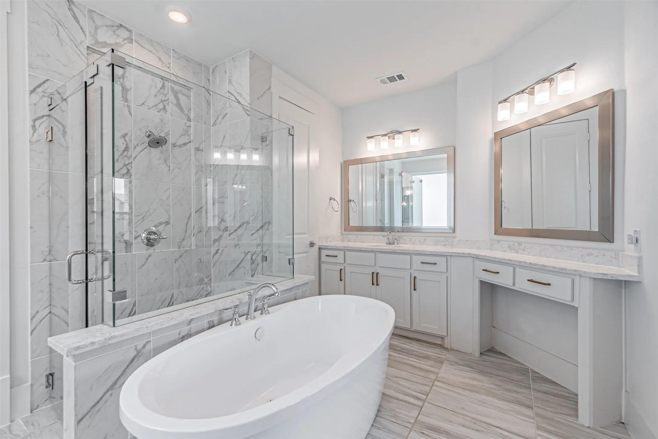 Single Family Residence For Rent in Denton County , 4878 Limousine Lane, Frisco, Texas 75034, 6 Bedroom, 5 Bathroom, 2 Garage spaces, 4,267 Sqft, built in 2023, mls#21387975, Real Estate Agent in Frisco, Homes For Rent in Denton county, Homes For Rent in Frisco, Realtor in Frisco Texas, Real Estate Brokerage Independent Realty Texas, Luminita Cordes Realtor