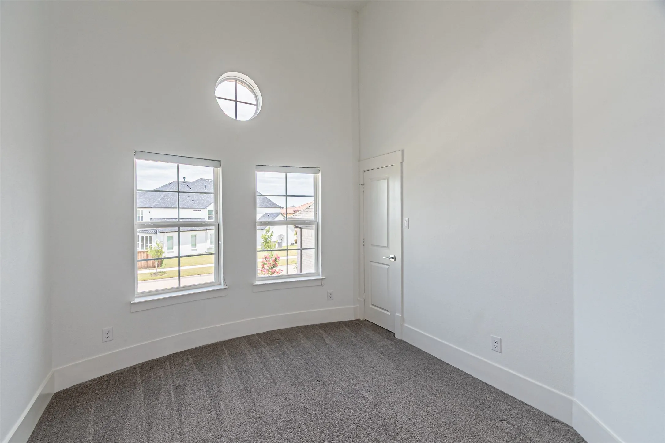 Single Family Residence For Rent in Denton County , 4878 Limousine Lane, Frisco, Texas 75034, 6 Bedroom, 5 Bathroom, 2 Garage spaces, 4,267 Sqft, built in 2023, mls#21387975, Real Estate Agent in Frisco, Homes For Rent in Denton county, Homes For Rent in Frisco, Realtor in Frisco Texas, Real Estate Brokerage Independent Realty Texas, Luminita Cordes Realtor