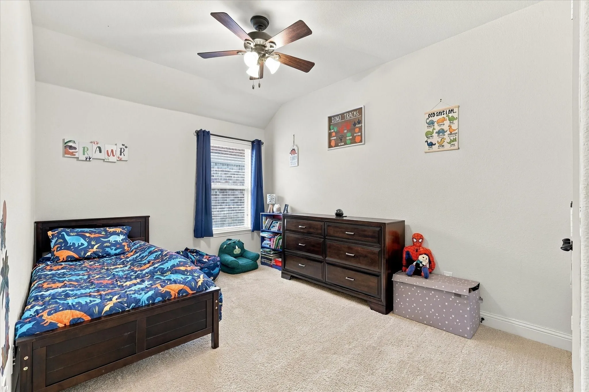 Single Family Residence For Sale in Denton County , 1733 Ridge Creek Lane, Aubrey, Texas 76227, 3 Bedroom, 2 Bathroom, 2 Garage spaces, 1,892 Sqft, built in 2018, mls#21373889, Real Estate Agent in Aubrey, Homes For Sale in Denton county, Homes For Sale in Aubrey, Realtor in Aubrey Texas, Real Estate Brokerage Independent Realty Texas, Luminita Cordes Realtor