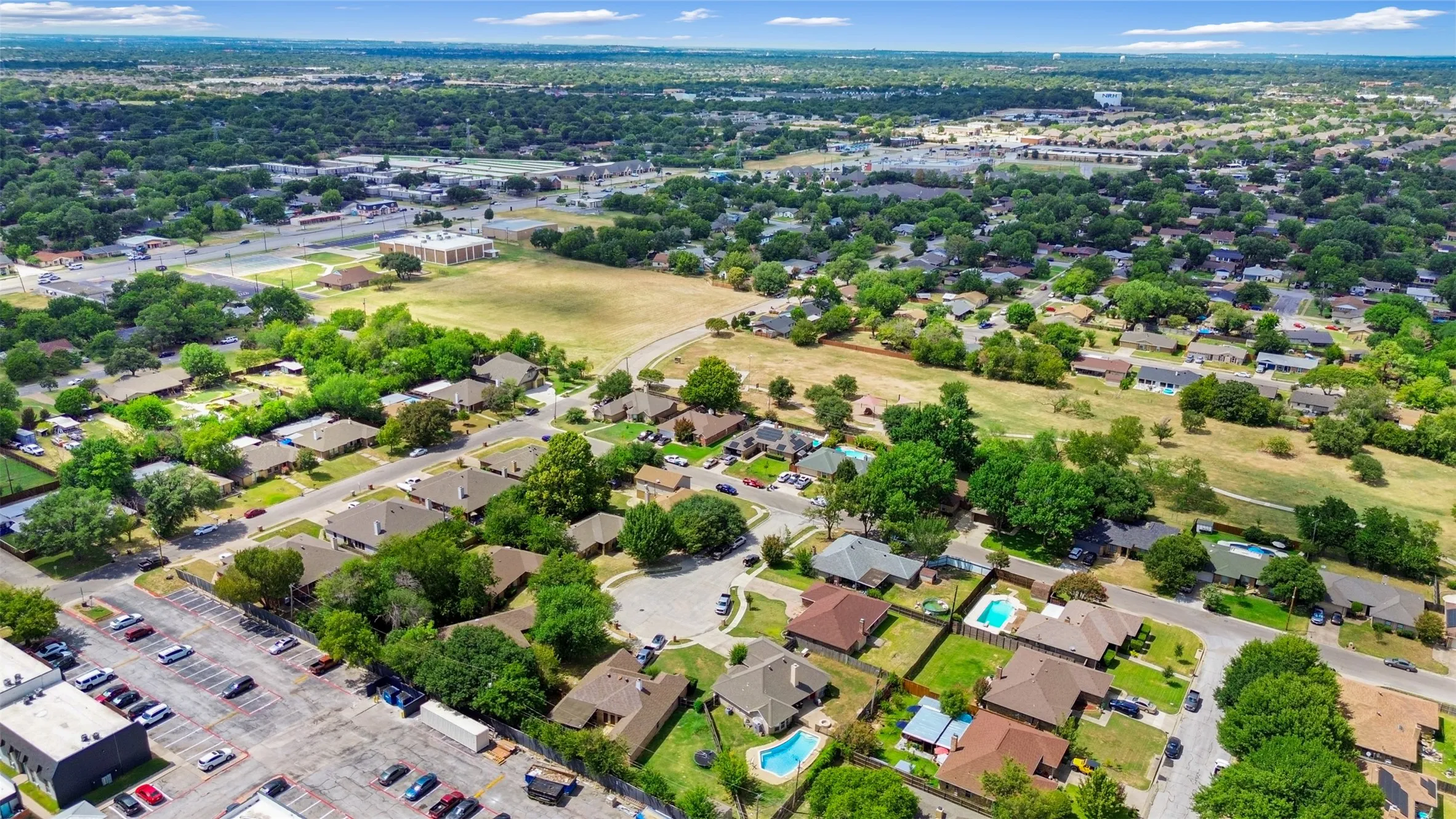 Single Family Residence For Sale in Tarrant County , 5344 Lynda Court, North Richland Hills, Texas 76180, 3 Bedroom, 2 Bathroom, 2 Garage spaces, 1,718 Sqft, built in 1999, mls#21362829, Real Estate Agent in North Richland Hills, Homes For Sale in Tarrant county, Homes For Sale in North Richland Hills, Realtor in North Richland Hills Texas, Real Estate Brokerage Independent Realty Texas, Luminita Cordes Realtor