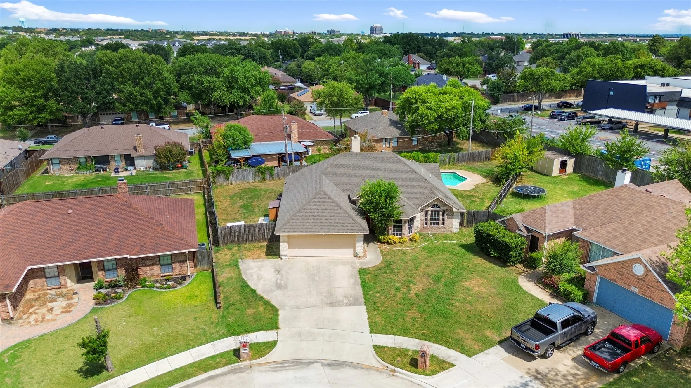 Single Family Residence For Sale in Tarrant County , 5344 Lynda Court, North Richland Hills, Texas 76180, 3 Bedroom, 2 Bathroom, 2 Garage spaces, 1,718 Sqft, built in 1999, mls#21362829, Real Estate Agent in North Richland Hills, Homes For Sale in Tarrant county, Homes For Sale in North Richland Hills, Realtor in North Richland Hills Texas, Real Estate Brokerage Independent Realty Texas, Luminita Cordes Realtor