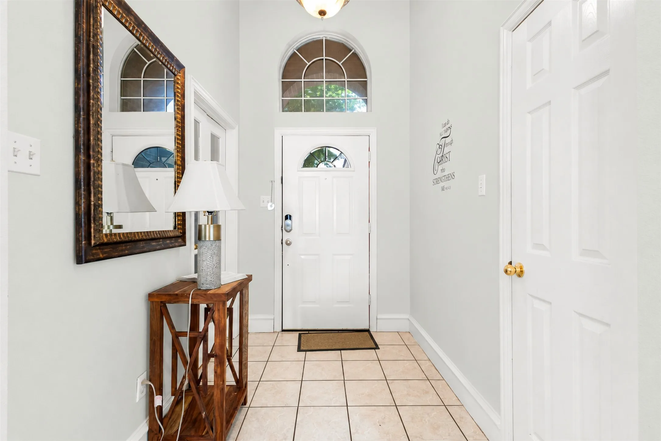 Single Family Residence For Sale in Tarrant County , 5344 Lynda Court, North Richland Hills, Texas 76180, 3 Bedroom, 2 Bathroom, 2 Garage spaces, 1,718 Sqft, built in 1999, mls#21362829, Real Estate Agent in North Richland Hills, Homes For Sale in Tarrant county, Homes For Sale in North Richland Hills, Realtor in North Richland Hills Texas, Real Estate Brokerage Independent Realty Texas, Luminita Cordes Realtor