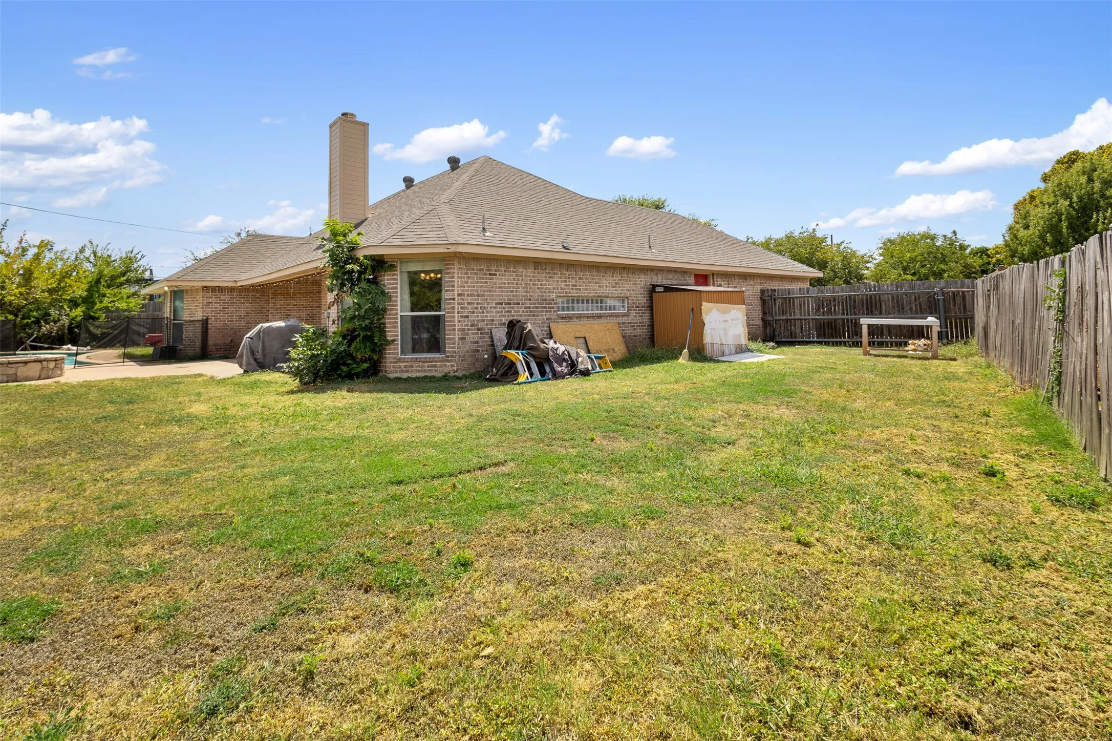 Single Family Residence For Sale in Tarrant County , 5344 Lynda Court, North Richland Hills, Texas 76180, 3 Bedroom, 2 Bathroom, 2 Garage spaces, 1,718 Sqft, built in 1999, mls#21362829, Real Estate Agent in North Richland Hills, Homes For Sale in Tarrant county, Homes For Sale in North Richland Hills, Realtor in North Richland Hills Texas, Real Estate Brokerage Independent Realty Texas, Luminita Cordes Realtor