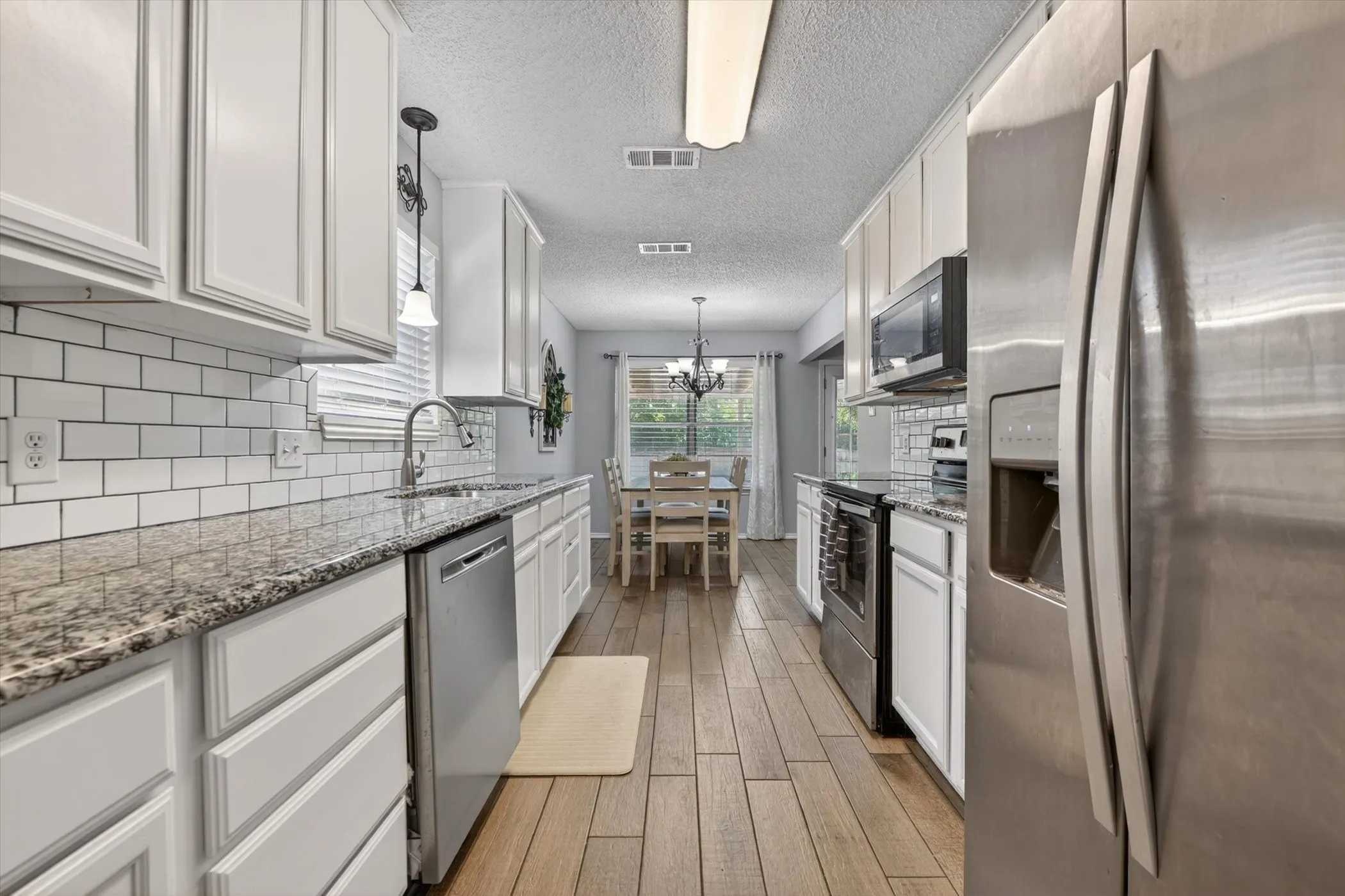 Single Family Residence For Sale in Tarrant County , 6724 Bartay Drive, North Richland Hills, Texas 76182, 3 Bedroom, 2 Bathroom, 2 Garage spaces, 1,521 Sqft, built in 1976, mls#21385636, Real Estate Agent in North Richland Hills, Homes For Sale in Tarrant county, Homes For Sale in North Richland Hills, Realtor in North Richland Hills Texas, Real Estate Brokerage Independent Realty Texas, Luminita Cordes Realtor
