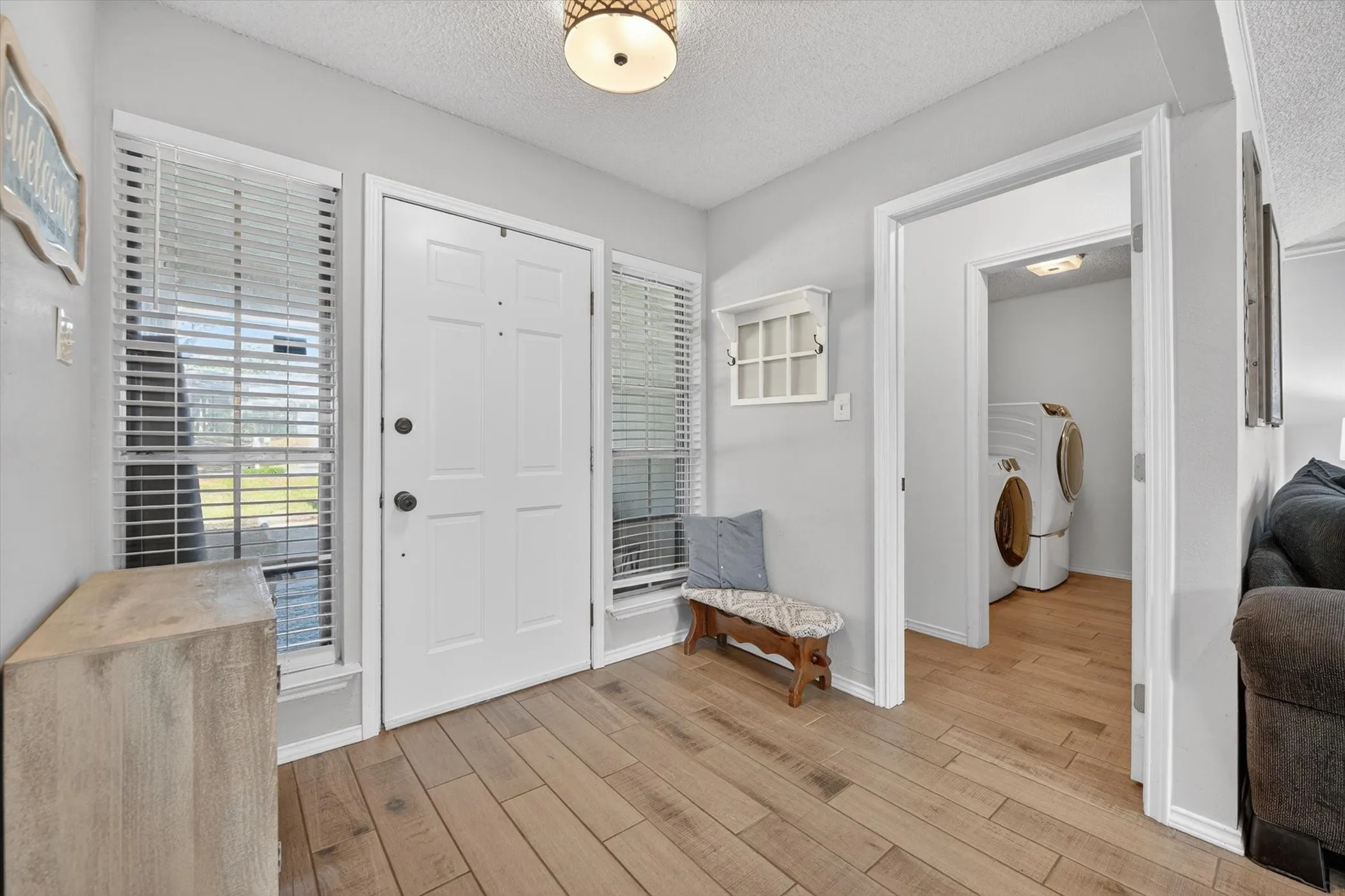 Single Family Residence For Sale in Tarrant County , 6724 Bartay Drive, North Richland Hills, Texas 76182, 3 Bedroom, 2 Bathroom, 2 Garage spaces, 1,521 Sqft, built in 1976, mls#21385636, Real Estate Agent in North Richland Hills, Homes For Sale in Tarrant county, Homes For Sale in North Richland Hills, Realtor in North Richland Hills Texas, Real Estate Brokerage Independent Realty Texas, Luminita Cordes Realtor