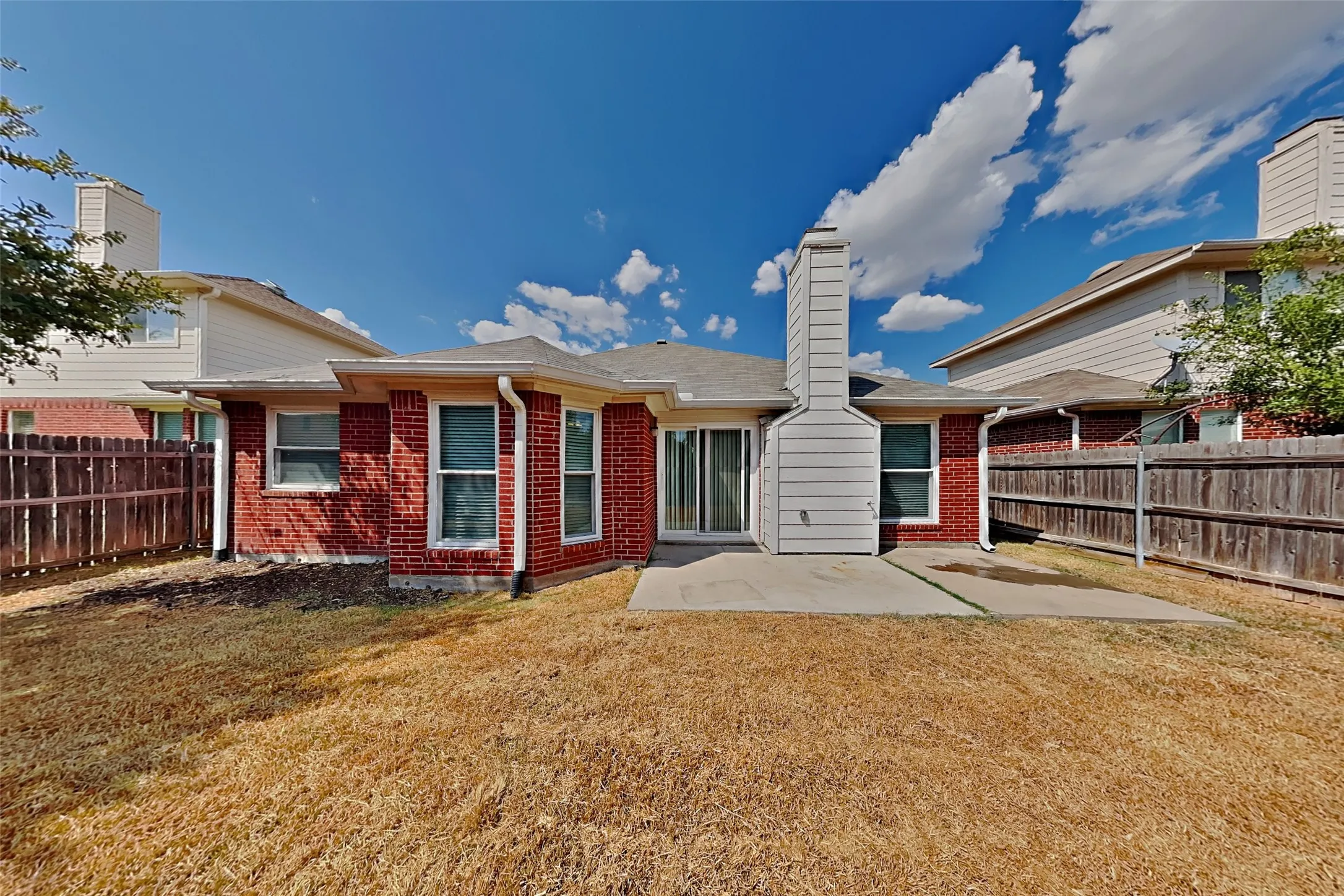 Single Family Residence For Rent in Tarrant County , 4836 Park Brook Drive, Fort Worth, Texas 76137, 3 Bedroom, 2 Bathroom, 2 Garage spaces, 1,955 Sqft, built in 1997, mls#21388941, Real Estate Agent in Fort Worth, Homes For Rent in Tarrant county, Homes For Rent in Fort Worth, Realtor in Fort Worth Texas, Real Estate Brokerage Independent Realty Texas, Luminita Cordes Realtor