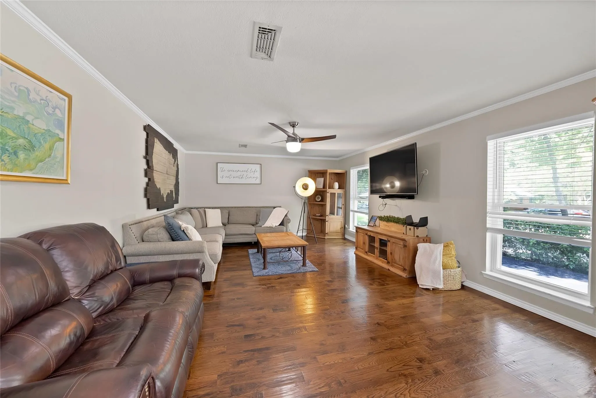 Single Family Residence For Sale in Dallas County , 1601 Oak Meadow Drive, Irving, Texas 75061, 4 Bedroom, 3 Bathroom, Garage spaces, 3,202 Sqft, built in 1968, mls#21388942, Real Estate Agent in Irving, Homes For Sale in Dallas county, Homes For Sale in Irving, Realtor in Irving Texas, Real Estate Brokerage Independent Realty Texas, Luminita Cordes Realtor