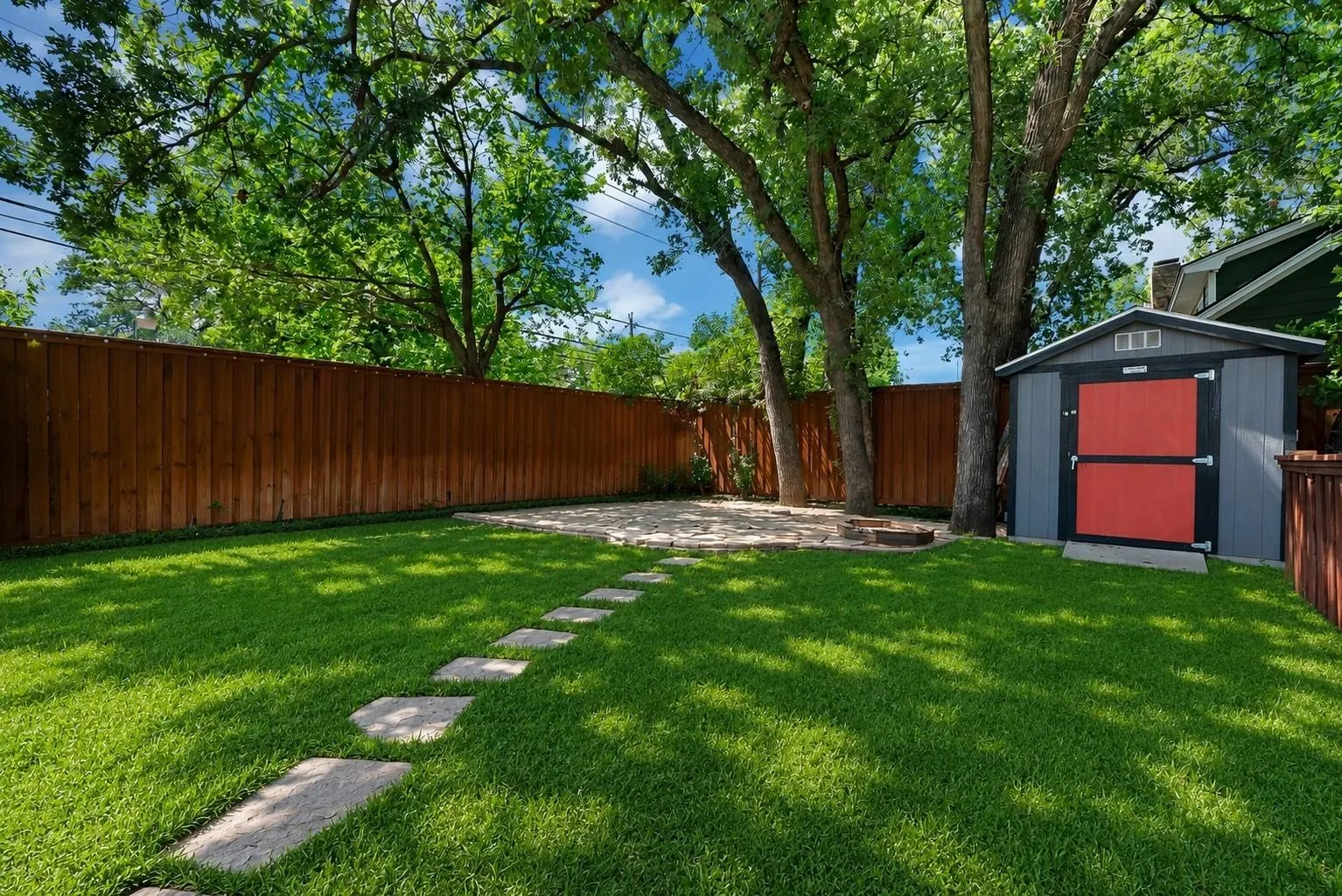 Single Family Residence For Sale in Dallas County , 1601 Oak Meadow Drive, Irving, Texas 75061, 4 Bedroom, 3 Bathroom, Garage spaces, 3,202 Sqft, built in 1968, mls#21388942, Real Estate Agent in Irving, Homes For Sale in Dallas county, Homes For Sale in Irving, Realtor in Irving Texas, Real Estate Brokerage Independent Realty Texas, Luminita Cordes Realtor