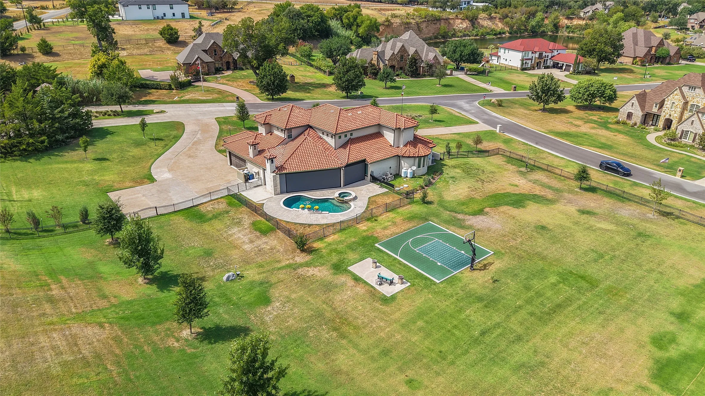 Single Family Residence For Sale in Parker County , 102 Whitney Court, Aledo, Texas 76008, 4 Bedroom, 5 Bathroom, 3 Garage spaces, 4,200 Sqft, built in 2016, mls#21388097, Real Estate Agent in Aledo, Homes For Sale in Parker county, Homes For Sale in Aledo, Realtor in Aledo Texas, Real Estate Brokerage Independent Realty Texas, Luminita Cordes Realtor