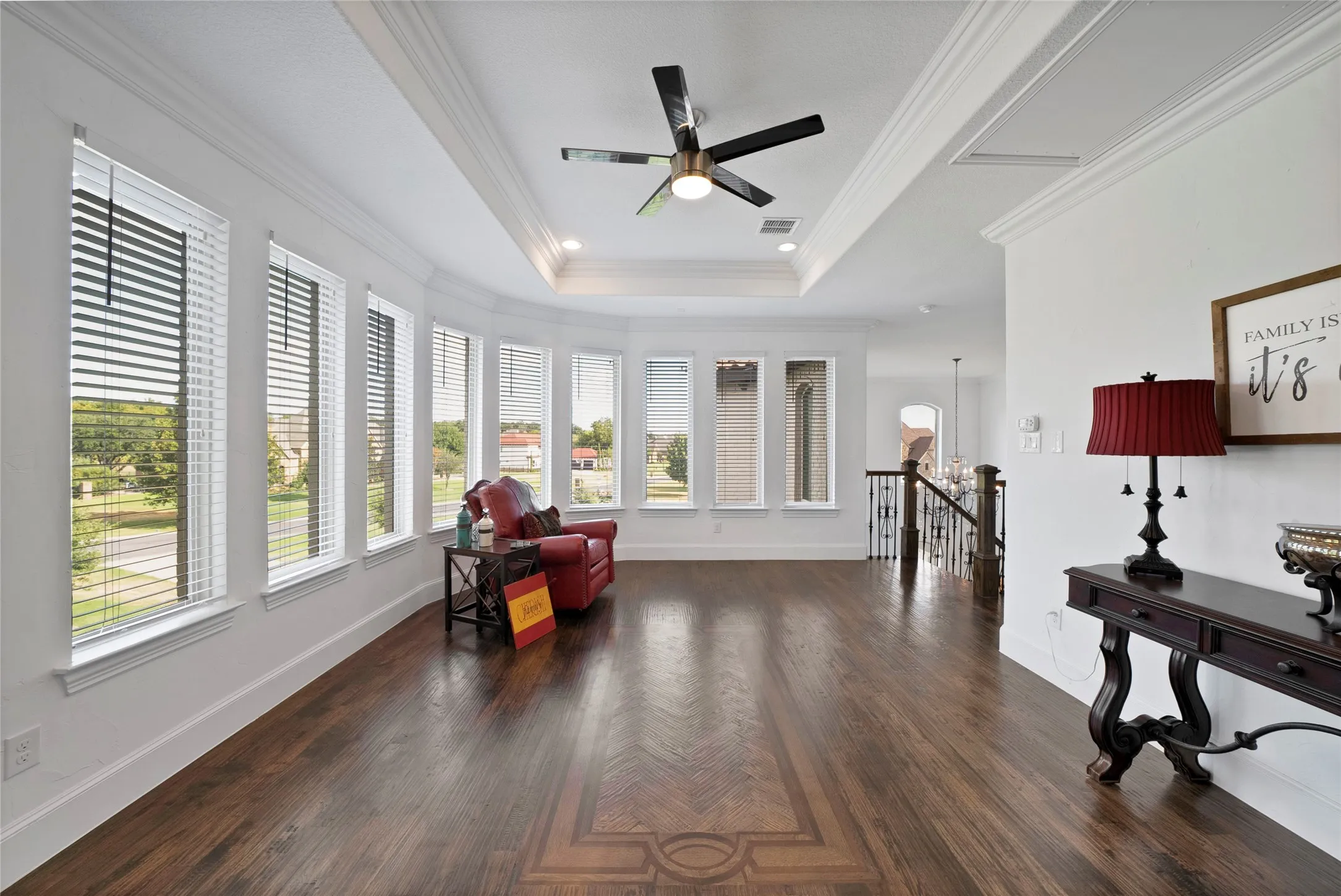 Single Family Residence For Sale in Parker County , 102 Whitney Court, Aledo, Texas 76008, 4 Bedroom, 5 Bathroom, 3 Garage spaces, 4,200 Sqft, built in 2016, mls#21388097, Real Estate Agent in Aledo, Homes For Sale in Parker county, Homes For Sale in Aledo, Realtor in Aledo Texas, Real Estate Brokerage Independent Realty Texas, Luminita Cordes Realtor