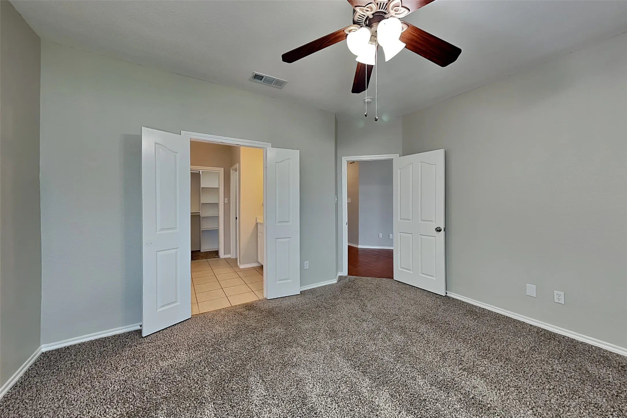 Single Family Residence For Rent in Tarrant County , 3848 Brandywine Lane, Fort Worth, Texas 76244, 3 Bedroom, 2 Bathroom, 2 Garage spaces, 1,584 Sqft, built in 2003, mls#21388946, Real Estate Agent in Fort Worth, Homes For Rent in Tarrant county, Homes For Rent in Fort Worth, Realtor in Fort Worth Texas, Real Estate Brokerage Independent Realty Texas, Luminita Cordes Realtor
