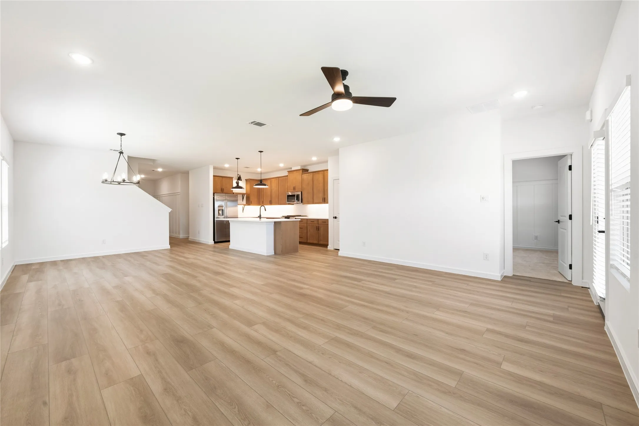 Single Family Residence For Rent in Grayson County , 2109 Maple Ridge Drive, Van Alstyne, Texas 75495, 5 Bedroom, 3 Bathroom, 2 Garage spaces, 2,659 Sqft, built in 2026, mls#21388948, Real Estate Agent in Van Alstyne, Homes For Rent in Grayson county, Homes For Rent in Van Alstyne, Realtor in Van Alstyne Texas, Real Estate Brokerage Independent Realty Texas, Luminita Cordes Realtor