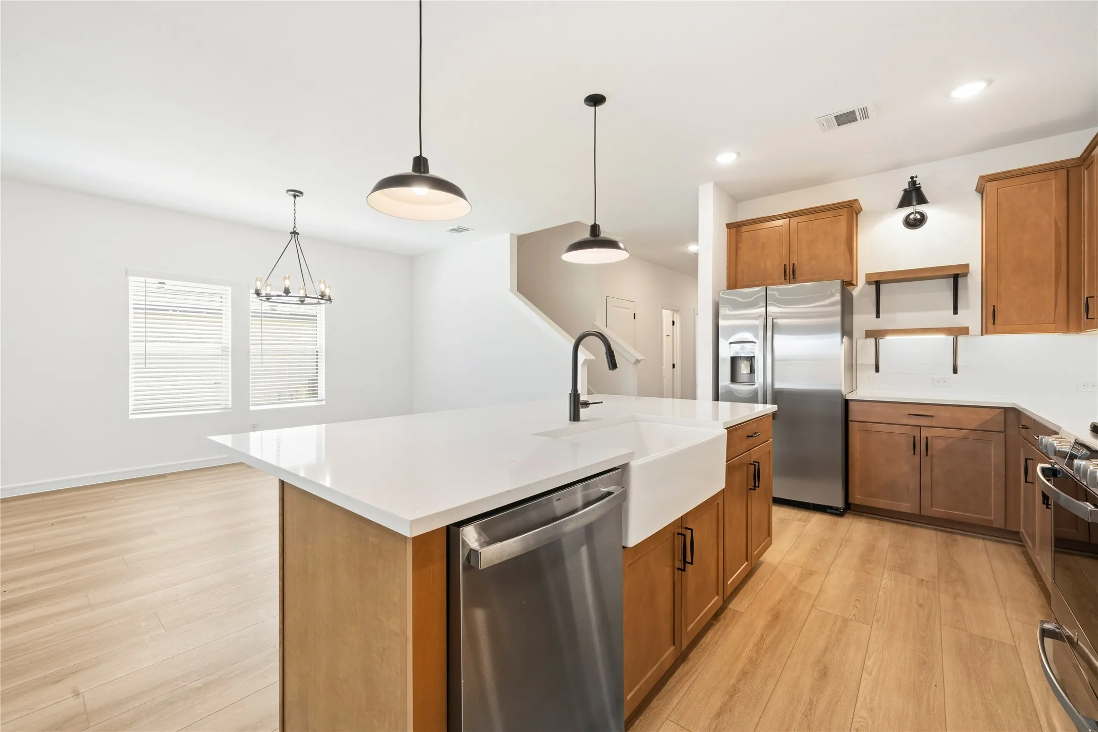Single Family Residence For Rent in Grayson County , 2109 Maple Ridge Drive, Van Alstyne, Texas 75495, 5 Bedroom, 3 Bathroom, 2 Garage spaces, 2,659 Sqft, built in 2026, mls#21388948, Real Estate Agent in Van Alstyne, Homes For Rent in Grayson county, Homes For Rent in Van Alstyne, Realtor in Van Alstyne Texas, Real Estate Brokerage Independent Realty Texas, Luminita Cordes Realtor