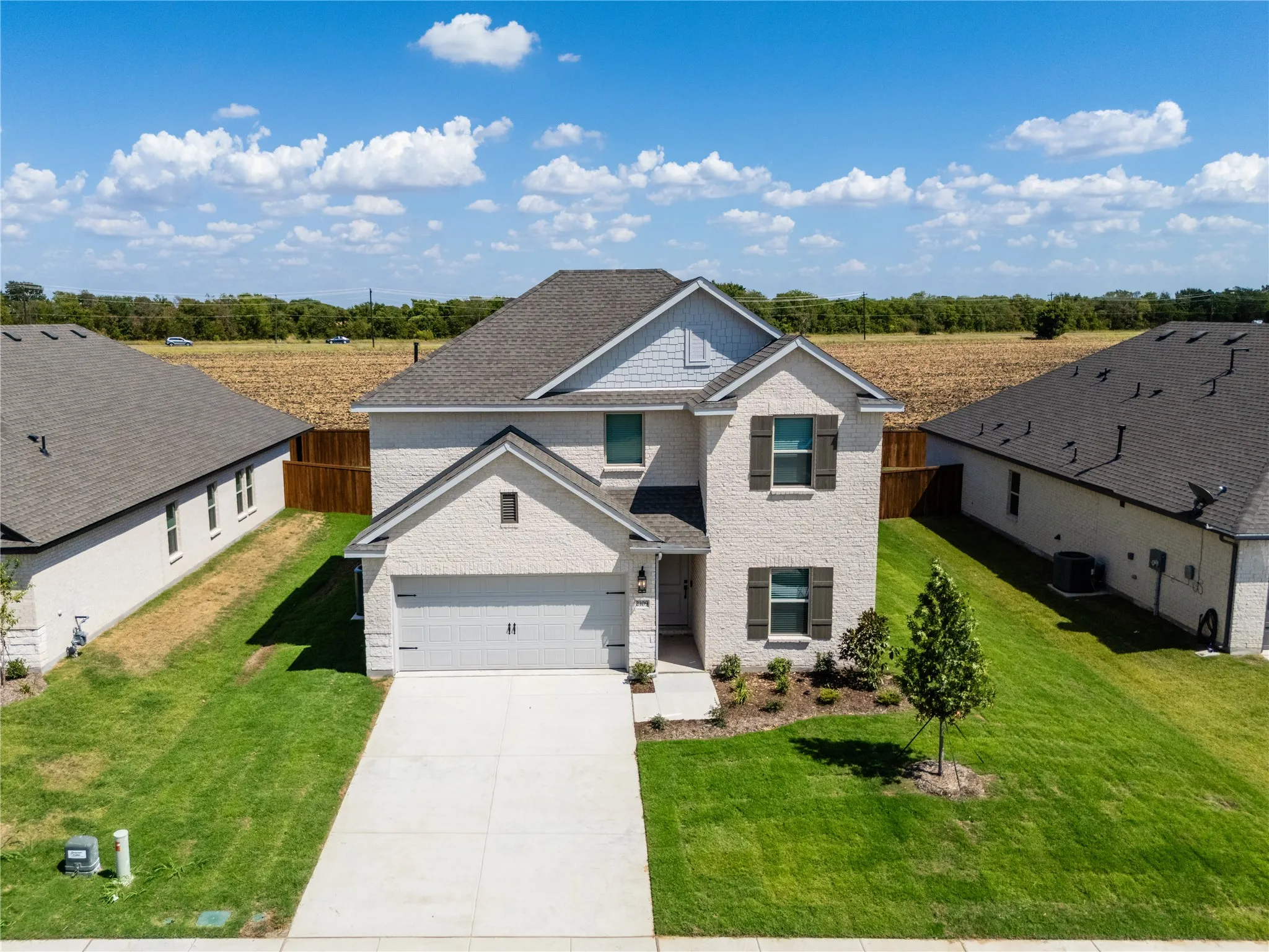 Single Family Residence For Rent in Grayson County , 2109 Maple Ridge Drive, Van Alstyne, Texas 75495, 5 Bedroom, 3 Bathroom, 2 Garage spaces, 2,659 Sqft, built in 2026, mls#21388948, Real Estate Agent in Van Alstyne, Homes For Rent in Grayson county, Homes For Rent in Van Alstyne, Realtor in Van Alstyne Texas, Real Estate Brokerage Independent Realty Texas, Luminita Cordes Realtor