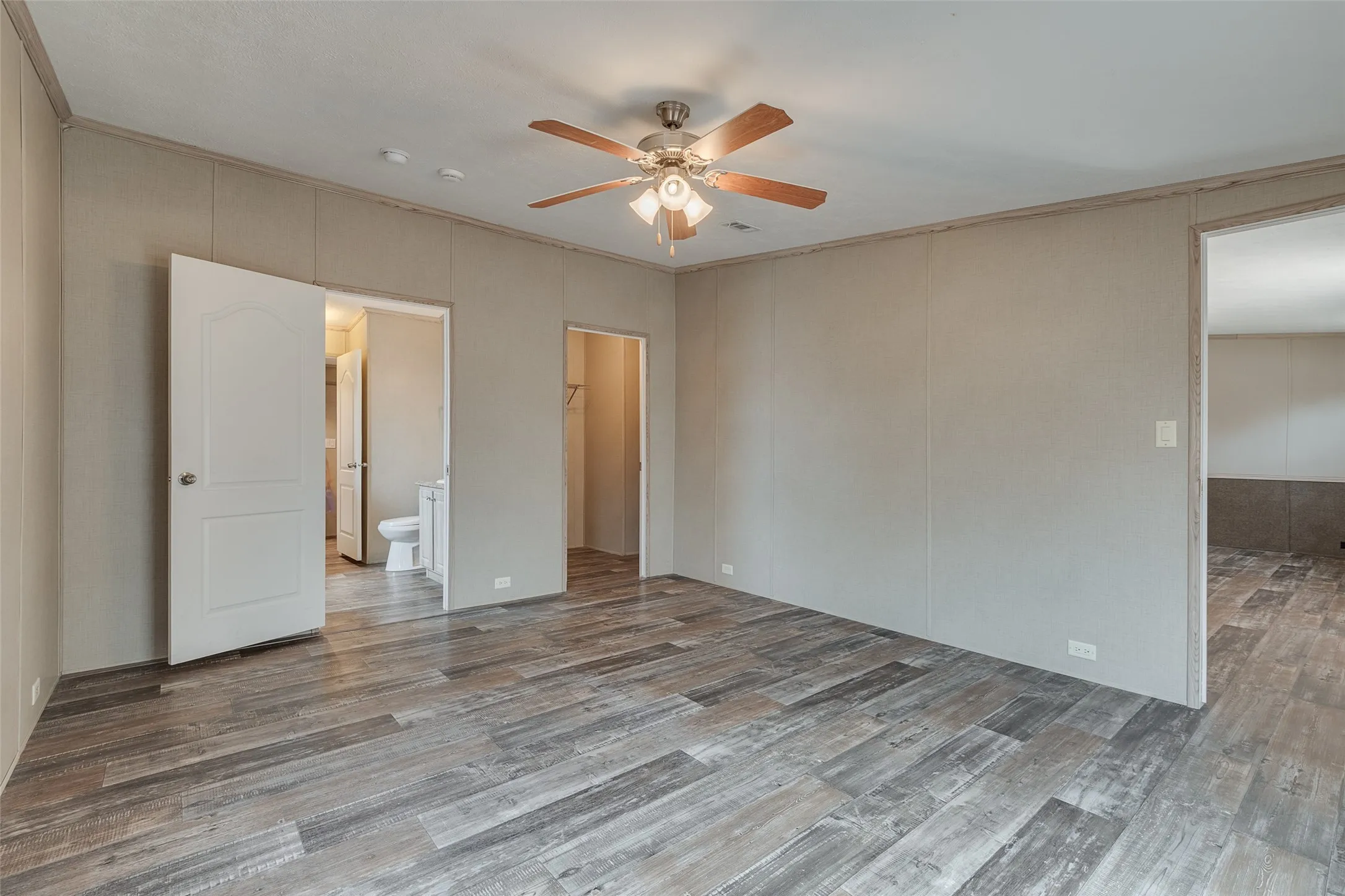 Mobile Home For Sale in Wise County , 181 Sondra Lin Boulevard, Decatur, Texas 76234, 3 Bedroom, 2 Bathroom, Garage spaces, 1,408 Sqft, built in 2020, mls#21388947, Real Estate Agent in Decatur, Homes For Sale in Wise county, Homes For Sale in Decatur, Realtor in Decatur Texas, Real Estate Brokerage Independent Realty Texas, Luminita Cordes Realtor