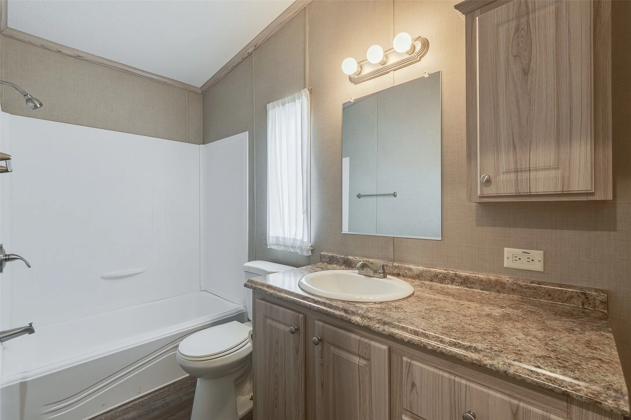 Mobile Home For Sale in Wise County , 181 Sondra Lin Boulevard, Decatur, Texas 76234, 3 Bedroom, 2 Bathroom, Garage spaces, 1,408 Sqft, built in 2020, mls#21388947, Real Estate Agent in Decatur, Homes For Sale in Wise county, Homes For Sale in Decatur, Realtor in Decatur Texas, Real Estate Brokerage Independent Realty Texas, Luminita Cordes Realtor