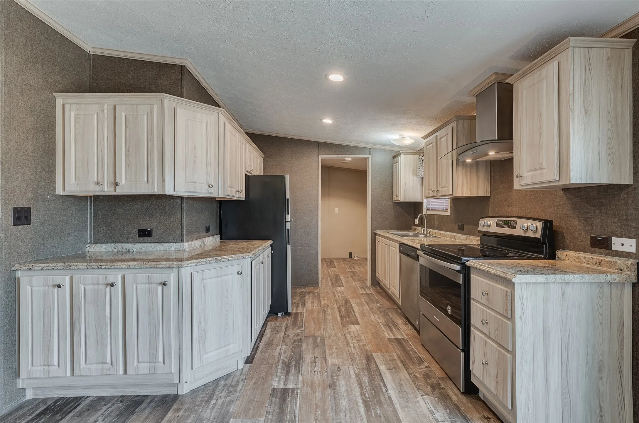 Mobile Home For Sale in Wise County , 181 Sondra Lin Boulevard, Decatur, Texas 76234, 3 Bedroom, 2 Bathroom, Garage spaces, 1,408 Sqft, built in 2020, mls#21388947, Real Estate Agent in Decatur, Homes For Sale in Wise county, Homes For Sale in Decatur, Realtor in Decatur Texas, Real Estate Brokerage Independent Realty Texas, Luminita Cordes Realtor