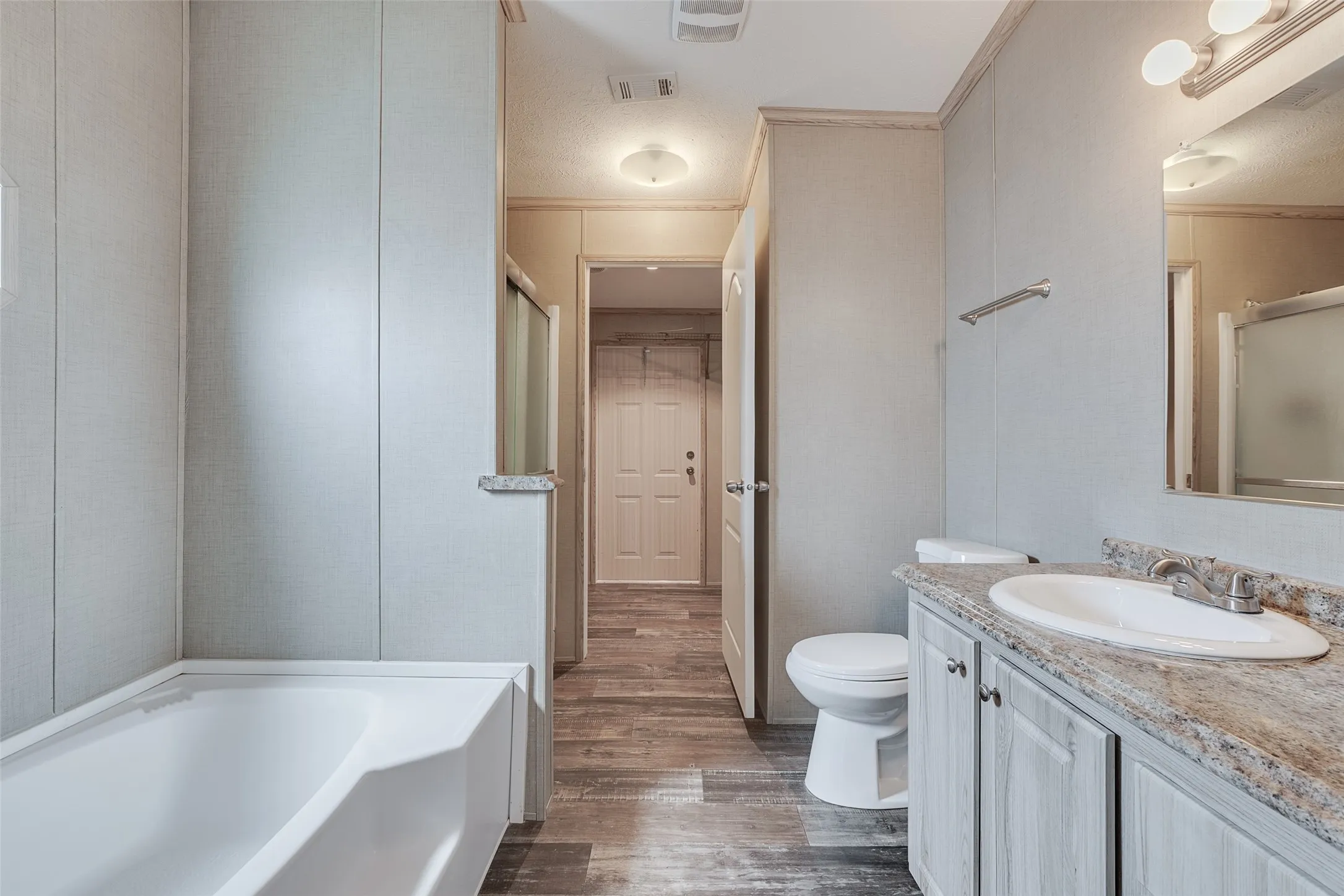 Mobile Home For Sale in Wise County , 181 Sondra Lin Boulevard, Decatur, Texas 76234, 3 Bedroom, 2 Bathroom, Garage spaces, 1,408 Sqft, built in 2020, mls#21388947, Real Estate Agent in Decatur, Homes For Sale in Wise county, Homes For Sale in Decatur, Realtor in Decatur Texas, Real Estate Brokerage Independent Realty Texas, Luminita Cordes Realtor