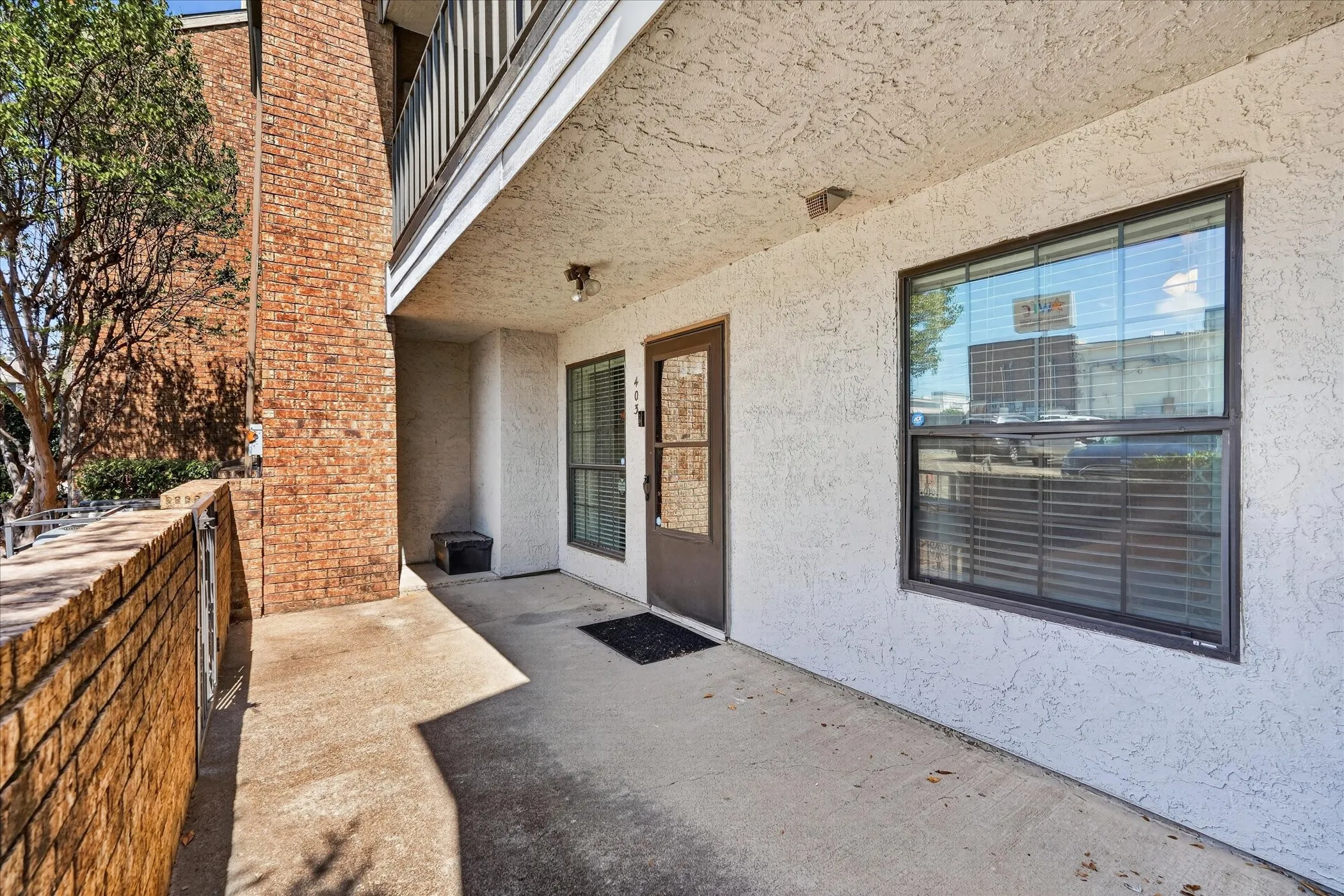 Condominium For Sale in Dallas County , 6108 Abrams Road 403, Dallas, Texas 75231, 1 Bedroom, 1 Bathroom, Garage spaces, 600 Sqft, built in 1984, mls#21383625, Real Estate Agent in Dallas, Homes For Sale in Dallas county, Homes For Sale in Dallas, Realtor in Dallas Texas, Real Estate Brokerage Independent Realty Texas, Luminita Cordes Realtor