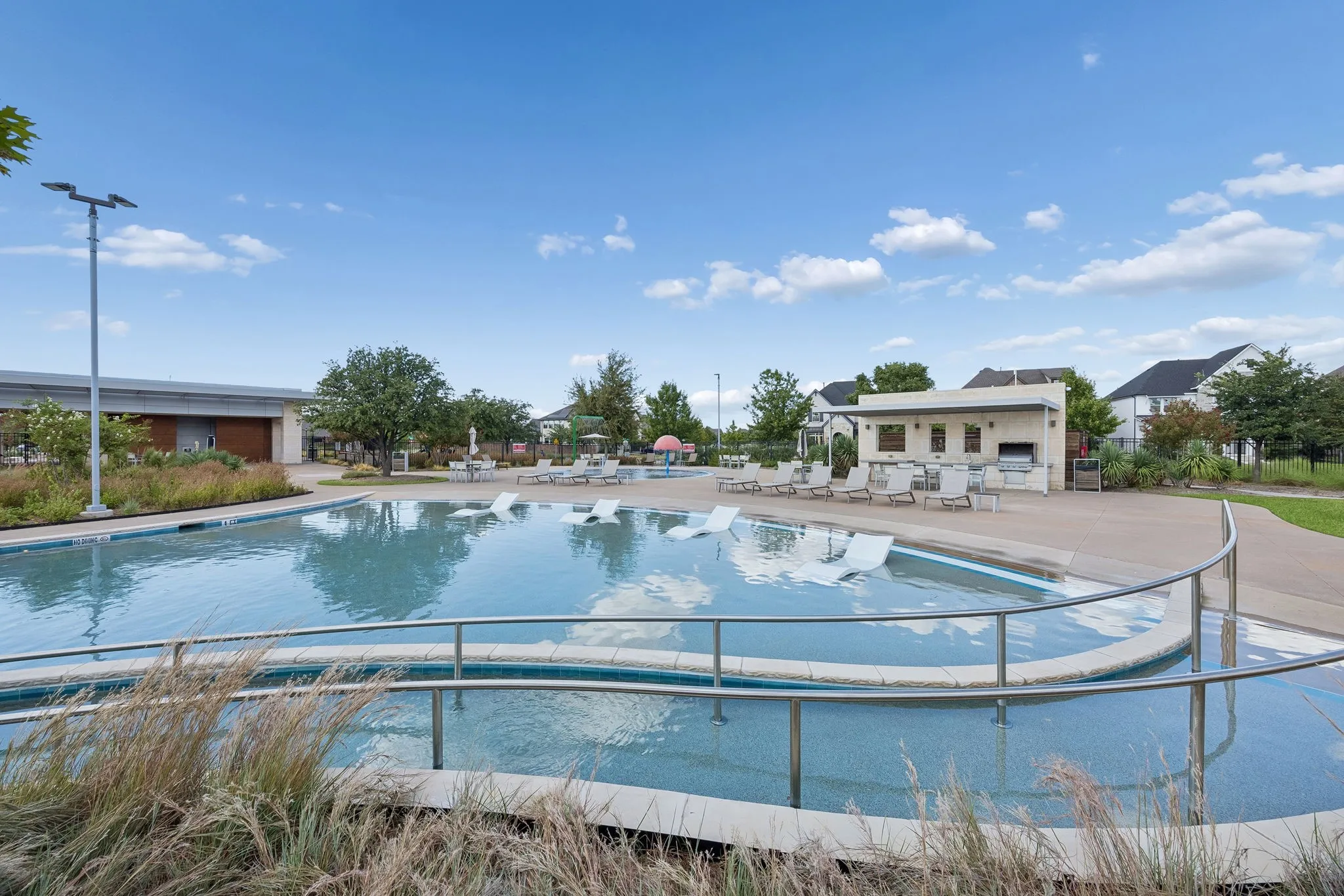 Single Family Residence For Sale in Denton County , 2270 English Ivy Road, Frisco, Texas 75033, 4 Bedroom, 4 Bathroom, 2 Garage spaces, 3,162 Sqft, built in 2019, mls#21387416, Real Estate Agent in Frisco, Homes For Sale in Denton county, Homes For Sale in Frisco, Realtor in Frisco Texas, Real Estate Brokerage Independent Realty Texas, Luminita Cordes Realtor