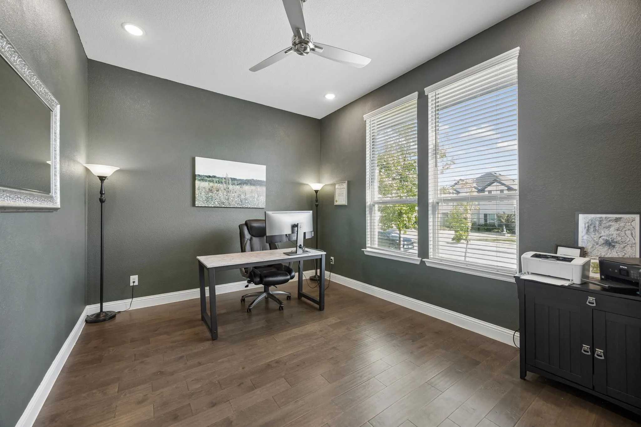 Single Family Residence For Sale in Denton County , 2270 English Ivy Road, Frisco, Texas 75033, 4 Bedroom, 4 Bathroom, 2 Garage spaces, 3,162 Sqft, built in 2019, mls#21387416, Real Estate Agent in Frisco, Homes For Sale in Denton county, Homes For Sale in Frisco, Realtor in Frisco Texas, Real Estate Brokerage Independent Realty Texas, Luminita Cordes Realtor