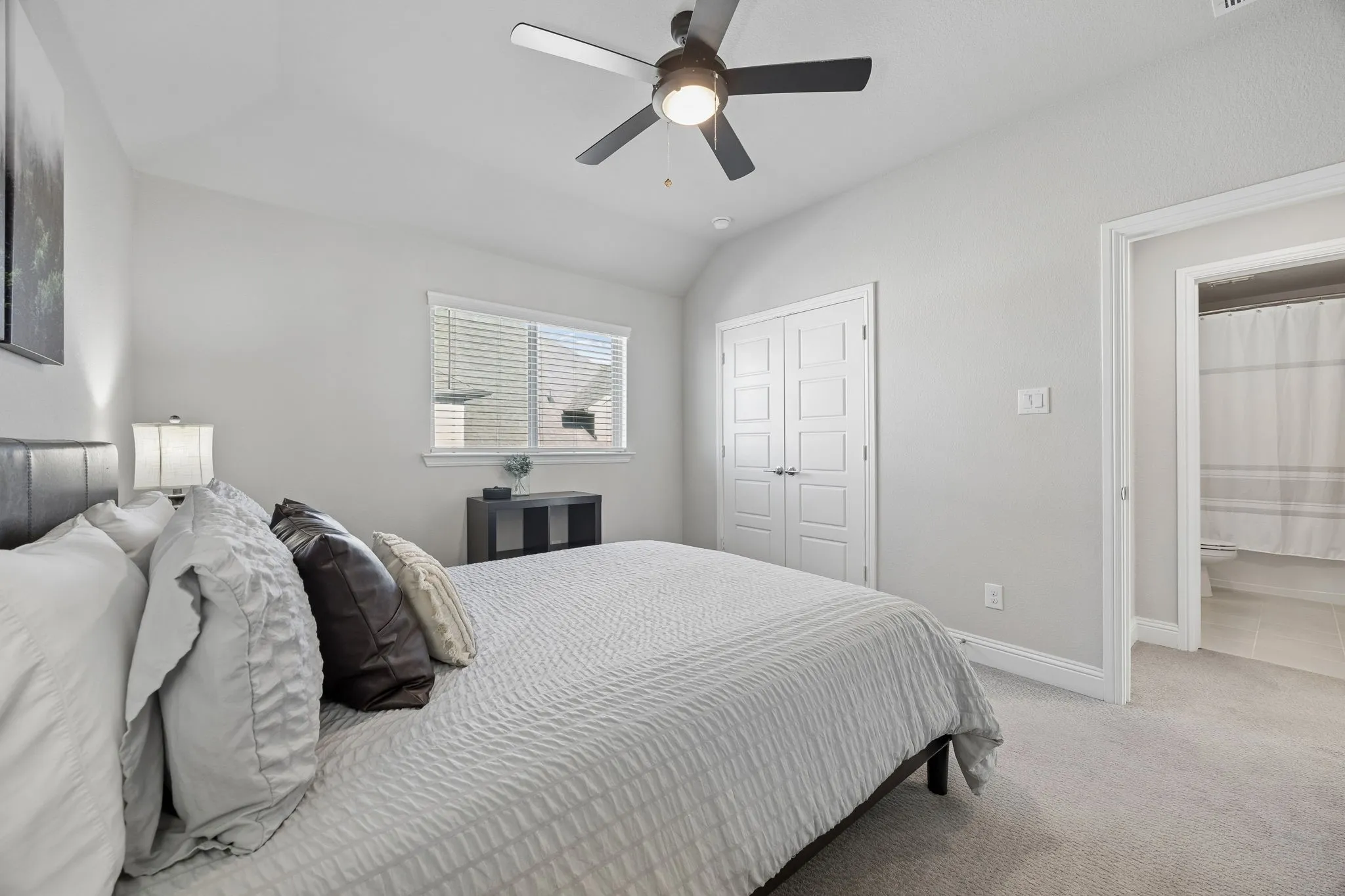 Single Family Residence For Sale in Denton County , 2270 English Ivy Road, Frisco, Texas 75033, 4 Bedroom, 4 Bathroom, 2 Garage spaces, 3,162 Sqft, built in 2019, mls#21387416, Real Estate Agent in Frisco, Homes For Sale in Denton county, Homes For Sale in Frisco, Realtor in Frisco Texas, Real Estate Brokerage Independent Realty Texas, Luminita Cordes Realtor