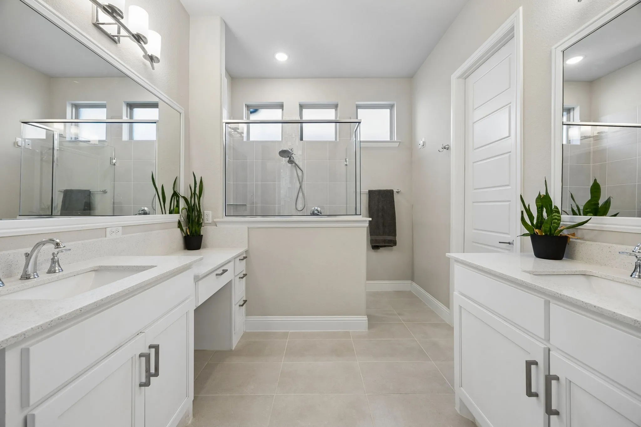Single Family Residence For Sale in Denton County , 2270 English Ivy Road, Frisco, Texas 75033, 4 Bedroom, 4 Bathroom, 2 Garage spaces, 3,162 Sqft, built in 2019, mls#21387416, Real Estate Agent in Frisco, Homes For Sale in Denton county, Homes For Sale in Frisco, Realtor in Frisco Texas, Real Estate Brokerage Independent Realty Texas, Luminita Cordes Realtor