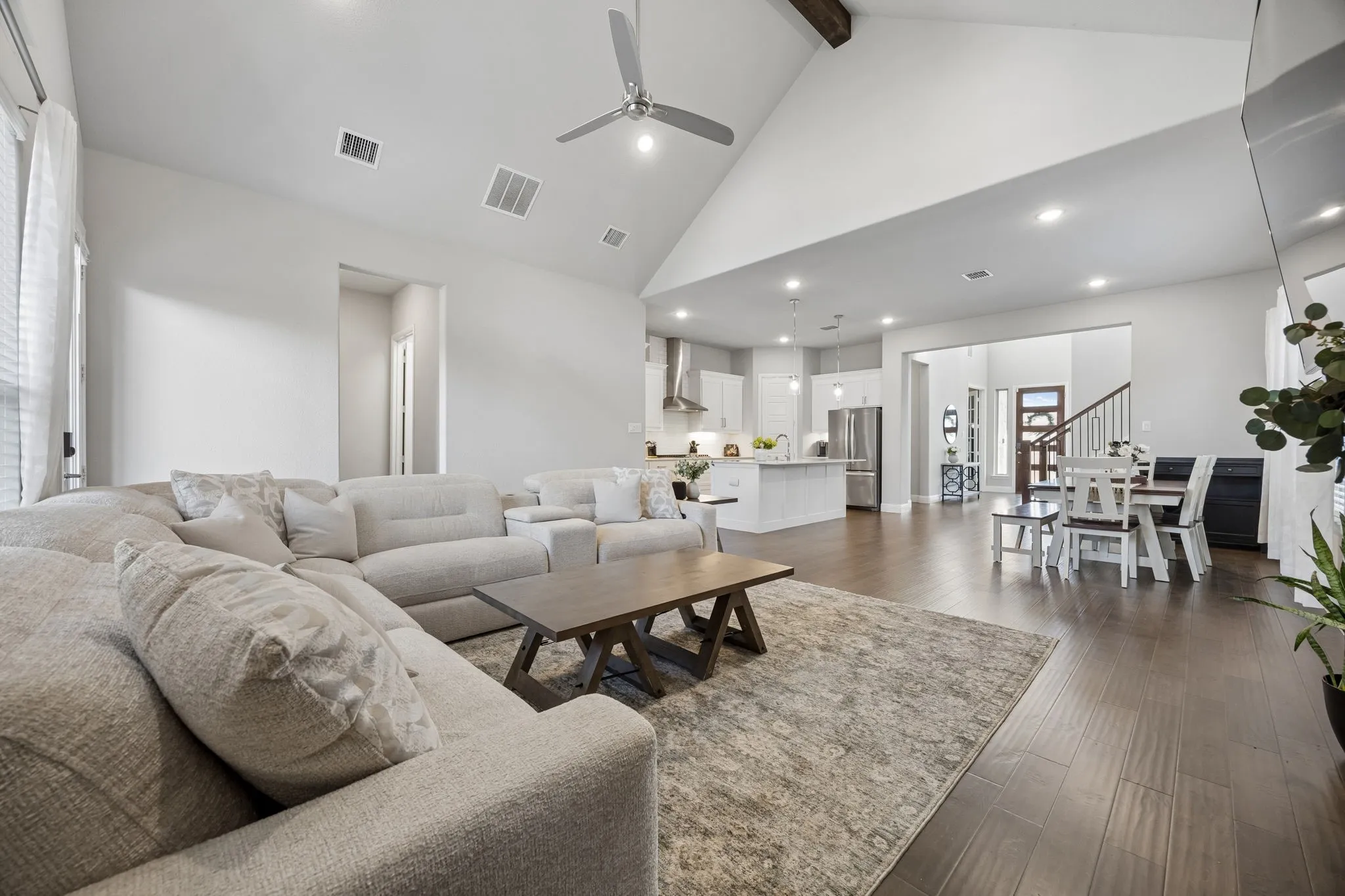 Single Family Residence For Sale in Denton County , 2270 English Ivy Road, Frisco, Texas 75033, 4 Bedroom, 4 Bathroom, 2 Garage spaces, 3,162 Sqft, built in 2019, mls#21387416, Real Estate Agent in Frisco, Homes For Sale in Denton county, Homes For Sale in Frisco, Realtor in Frisco Texas, Real Estate Brokerage Independent Realty Texas, Luminita Cordes Realtor