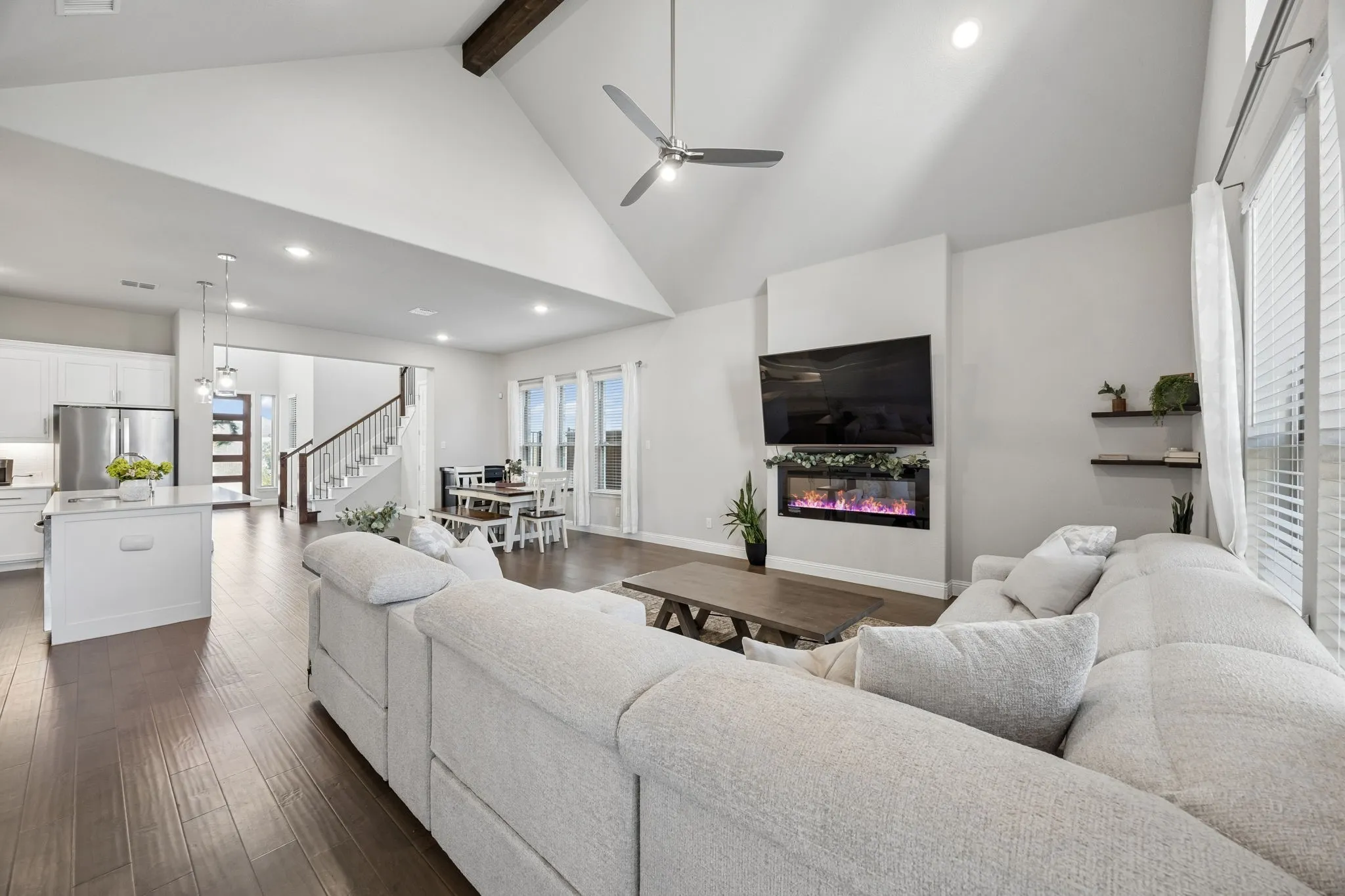 Single Family Residence For Sale in Denton County , 2270 English Ivy Road, Frisco, Texas 75033, 4 Bedroom, 4 Bathroom, 2 Garage spaces, 3,162 Sqft, built in 2019, mls#21387416, Real Estate Agent in Frisco, Homes For Sale in Denton county, Homes For Sale in Frisco, Realtor in Frisco Texas, Real Estate Brokerage Independent Realty Texas, Luminita Cordes Realtor