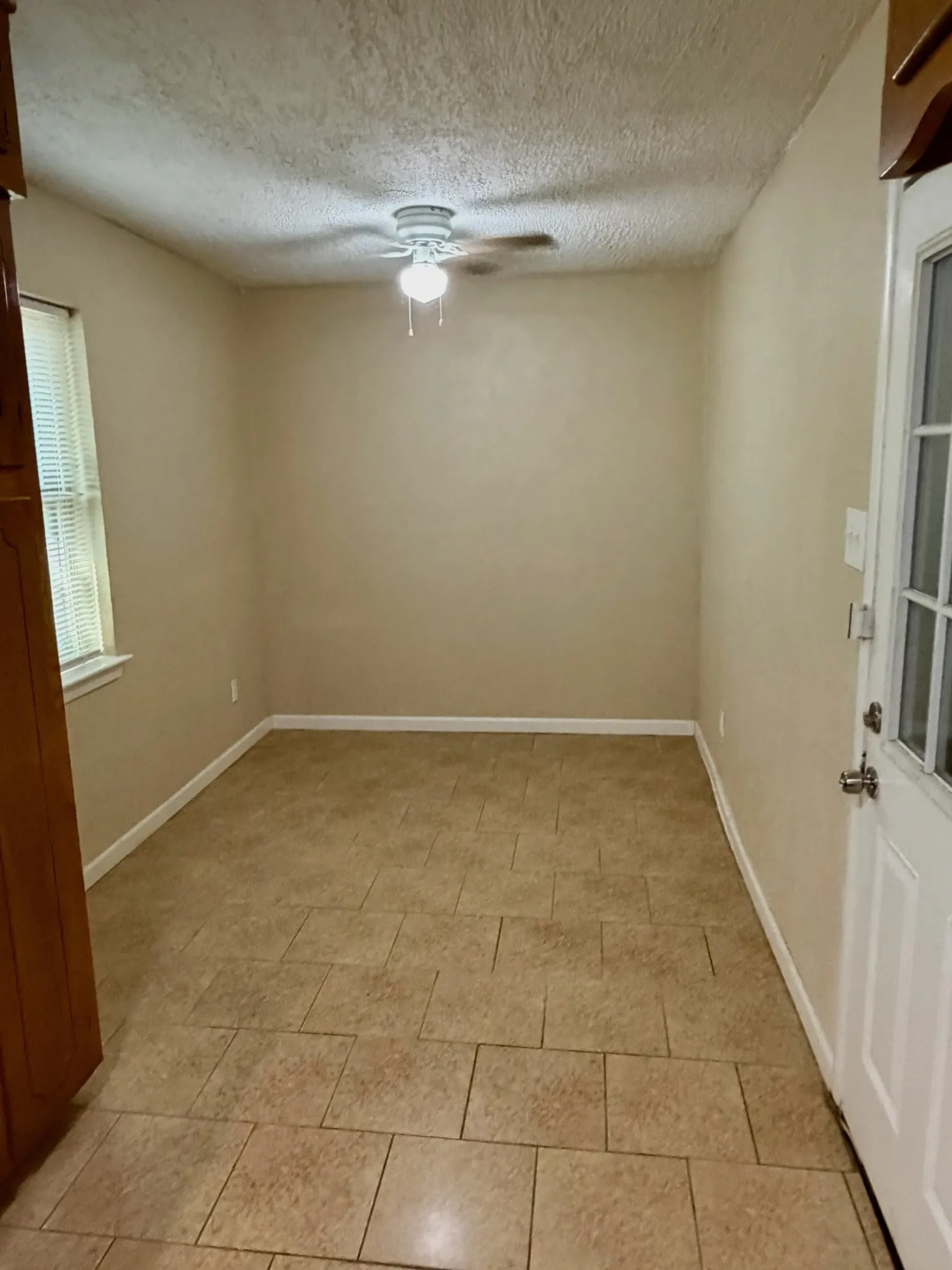 Single Family Residence For Sale in Tarrant County , 5916 Bowling Drive, Watauga, Texas 76148, 3 Bedroom, 2 Bathroom, 2 Garage spaces, 1,199 Sqft, built in 1966, mls#21388376, Real Estate Agent in Watauga, Homes For Sale in Tarrant county, Homes For Sale in Watauga, Realtor in Watauga Texas, Real Estate Brokerage Independent Realty Texas, Luminita Cordes Realtor