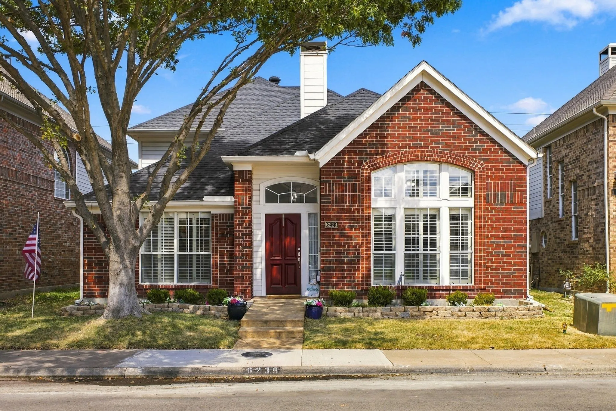 Single Family Residence For Sale in Collin County , 6239 Cupertino Trail, Dallas, Texas 75252, 4 Bedroom, 3 Bathroom, 2 Garage spaces, 2,365 Sqft, built in 1993, mls#21388078, Real Estate Agent in Dallas, Homes For Sale in Collin county, Homes For Sale in Dallas, Realtor in Dallas Texas, Real Estate Brokerage Independent Realty Texas, Luminita Cordes Realtor