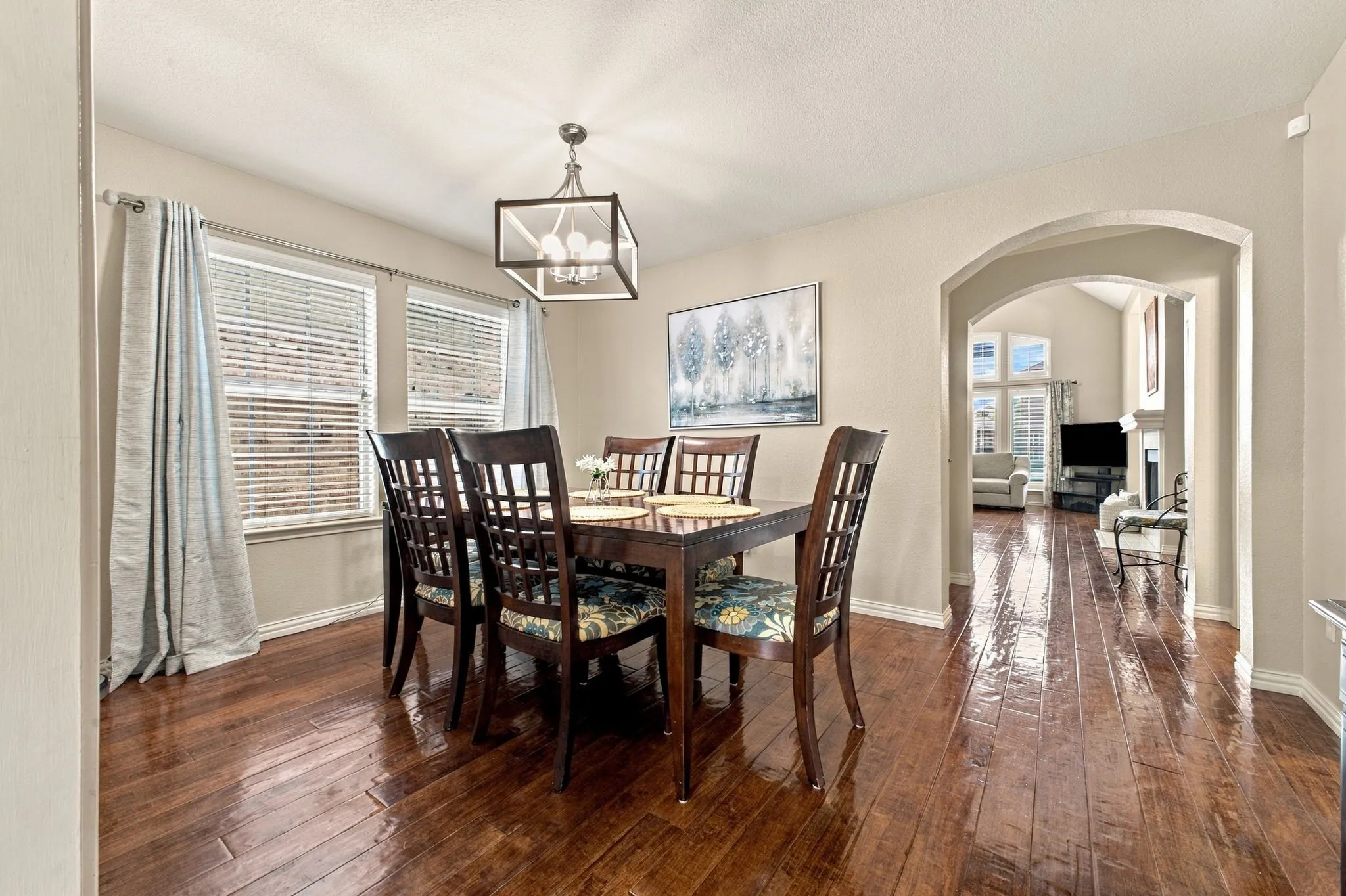 Single Family Residence For Sale in Collin County , 6239 Cupertino Trail, Dallas, Texas 75252, 4 Bedroom, 3 Bathroom, 2 Garage spaces, 2,365 Sqft, built in 1993, mls#21388078, Real Estate Agent in Dallas, Homes For Sale in Collin county, Homes For Sale in Dallas, Realtor in Dallas Texas, Real Estate Brokerage Independent Realty Texas, Luminita Cordes Realtor