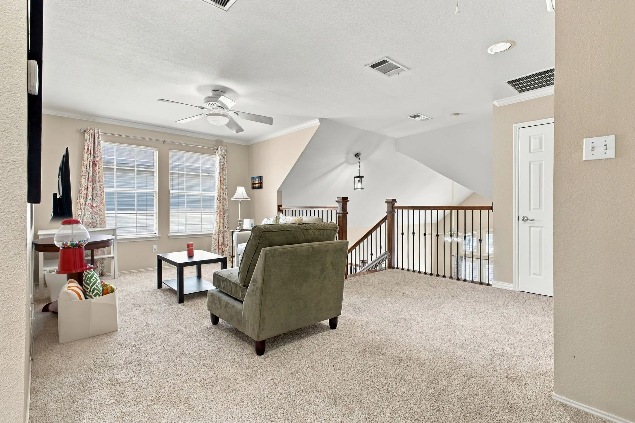 Single Family Residence For Sale in Collin County , 6239 Cupertino Trail, Dallas, Texas 75252, 4 Bedroom, 3 Bathroom, 2 Garage spaces, 2,365 Sqft, built in 1993, mls#21388078, Real Estate Agent in Dallas, Homes For Sale in Collin county, Homes For Sale in Dallas, Realtor in Dallas Texas, Real Estate Brokerage Independent Realty Texas, Luminita Cordes Realtor
