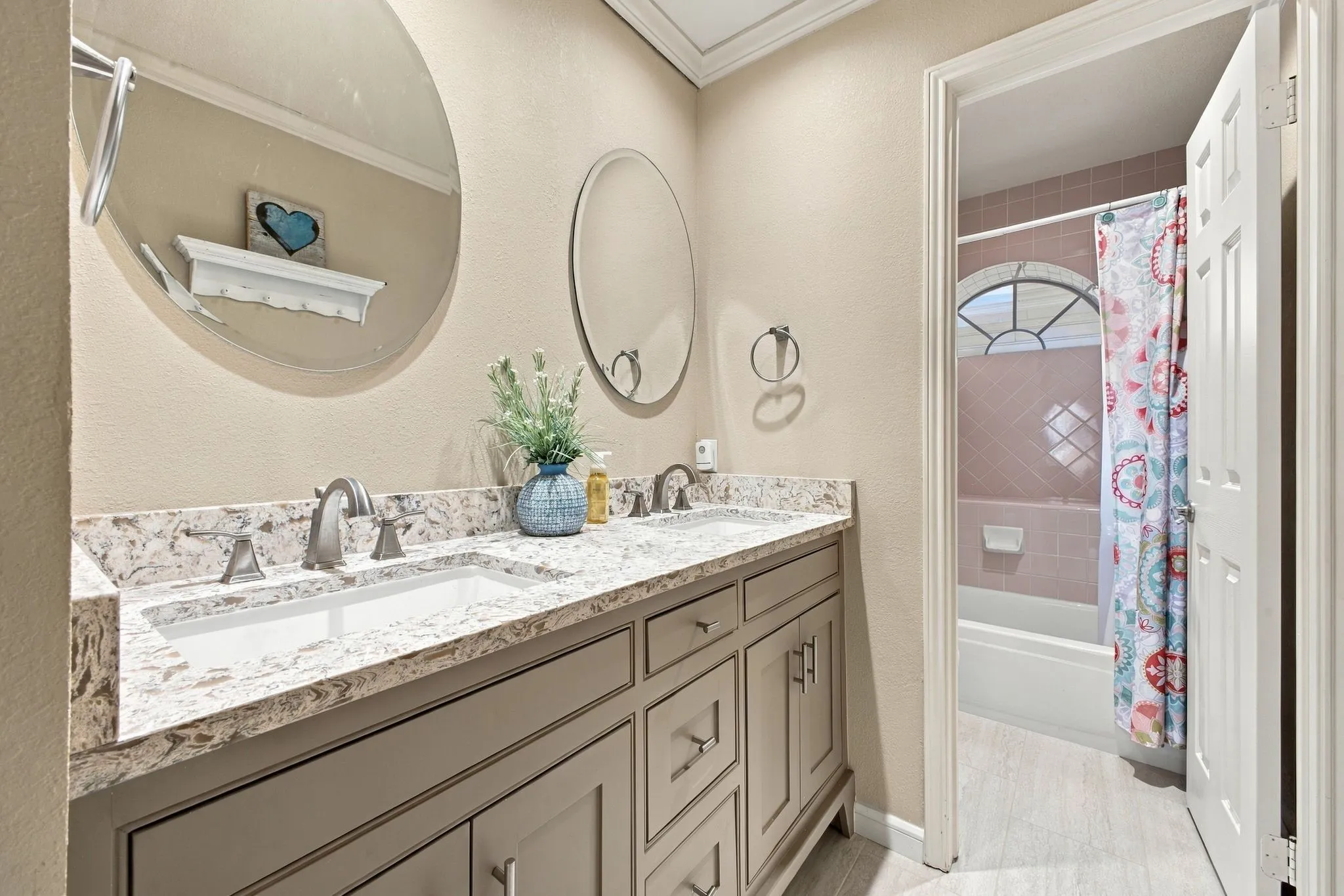 Single Family Residence For Sale in Collin County , 6239 Cupertino Trail, Dallas, Texas 75252, 4 Bedroom, 3 Bathroom, 2 Garage spaces, 2,365 Sqft, built in 1993, mls#21388078, Real Estate Agent in Dallas, Homes For Sale in Collin county, Homes For Sale in Dallas, Realtor in Dallas Texas, Real Estate Brokerage Independent Realty Texas, Luminita Cordes Realtor
