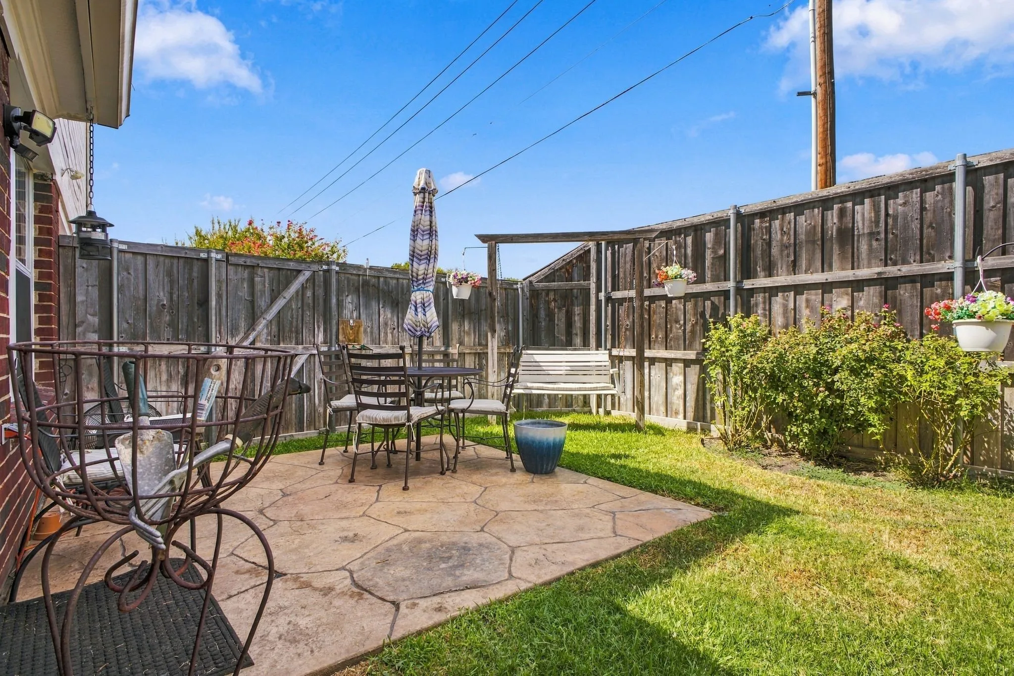 Single Family Residence For Sale in Collin County , 6239 Cupertino Trail, Dallas, Texas 75252, 4 Bedroom, 3 Bathroom, 2 Garage spaces, 2,365 Sqft, built in 1993, mls#21388078, Real Estate Agent in Dallas, Homes For Sale in Collin county, Homes For Sale in Dallas, Realtor in Dallas Texas, Real Estate Brokerage Independent Realty Texas, Luminita Cordes Realtor