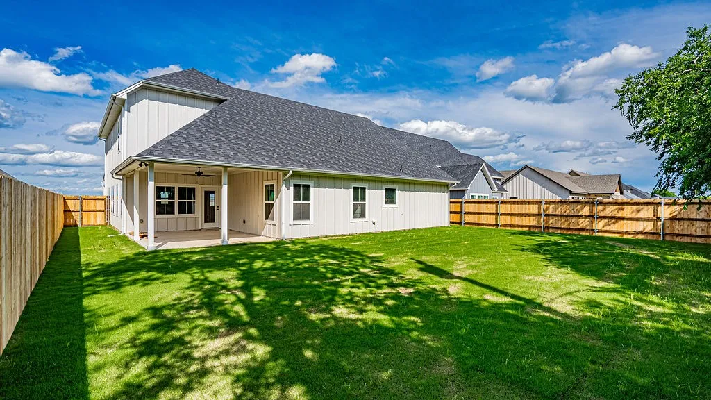 Single Family Residence For Rent in Hood County , 2204 Salina Circle, Granbury, Texas 76048, 4 Bedroom, 3 Bathroom, 2 Garage spaces, 2,313 Sqft, built in 2025, mls#21388955, Real Estate Agent in Granbury, Homes For Rent in Hood county, Homes For Rent in Granbury, Realtor in Granbury Texas, Real Estate Brokerage Independent Realty Texas, Luminita Cordes Realtor